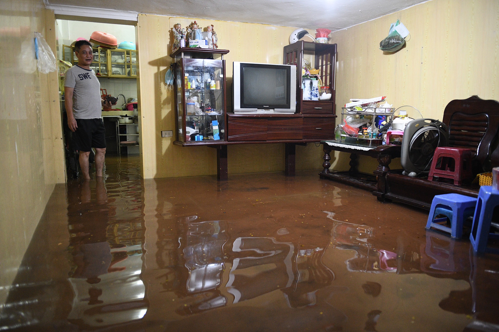 mua lon dan khong kip tro tay anh 6