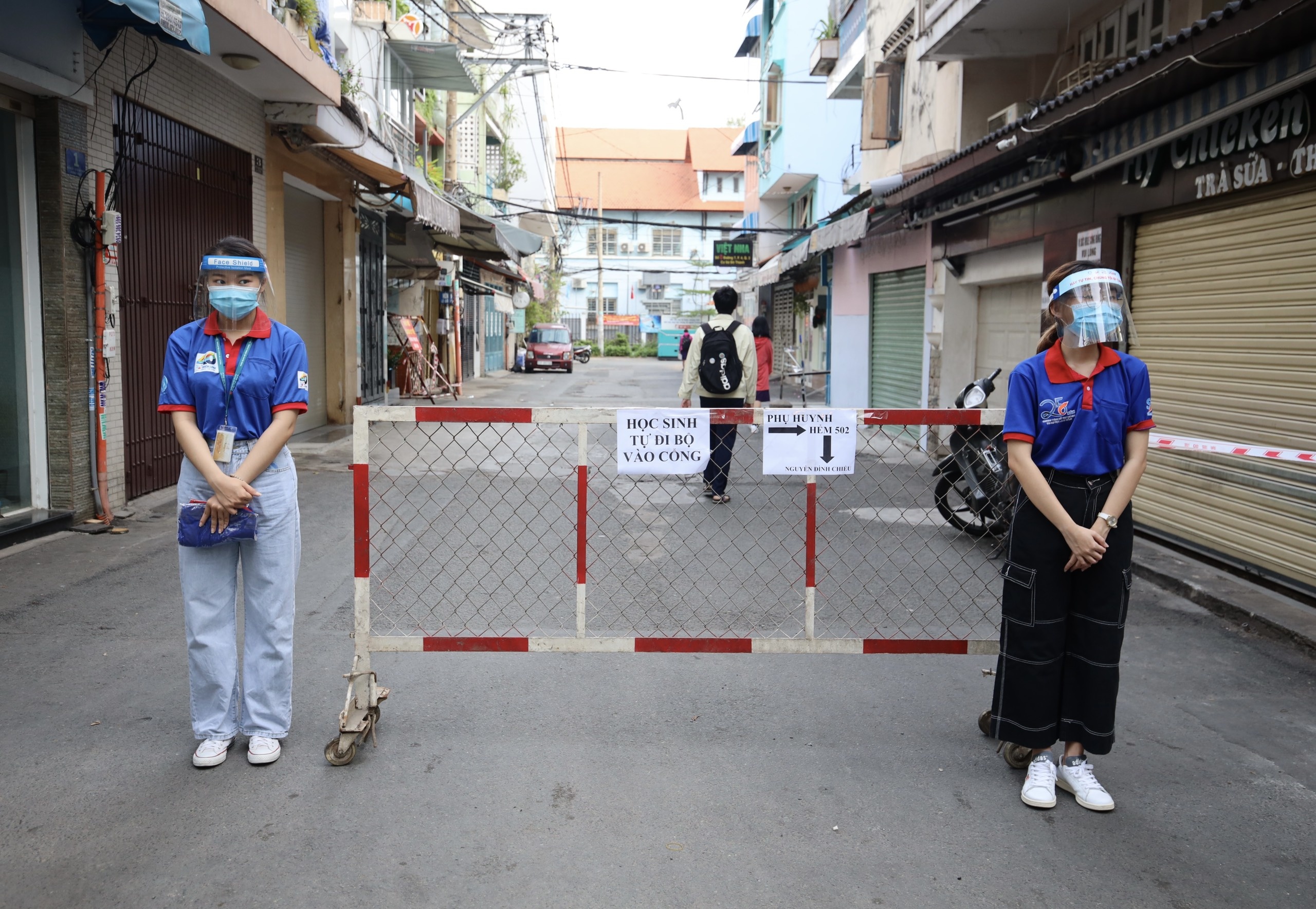 thi sinh ngay dau thi tot nghiep THPT 2021 anh 7