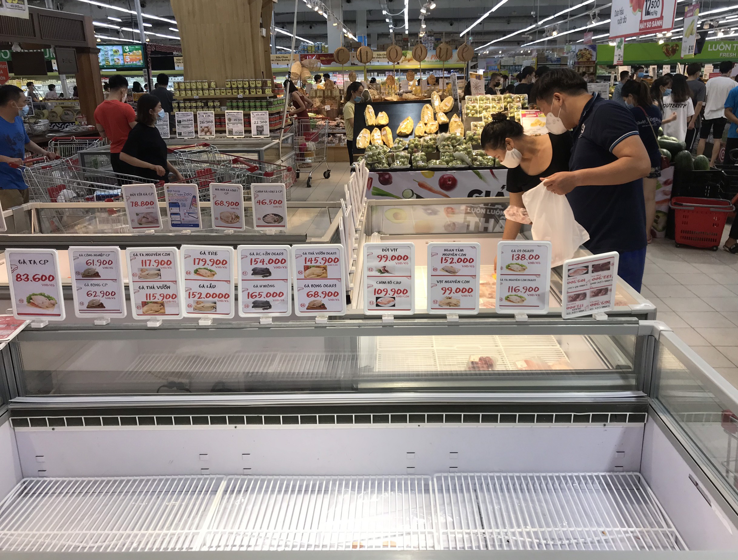 khách đổ đi mua thực phẩm tối 18/7 ảnh 1 khach do di mua thuc pham toi 18/7 anh 1