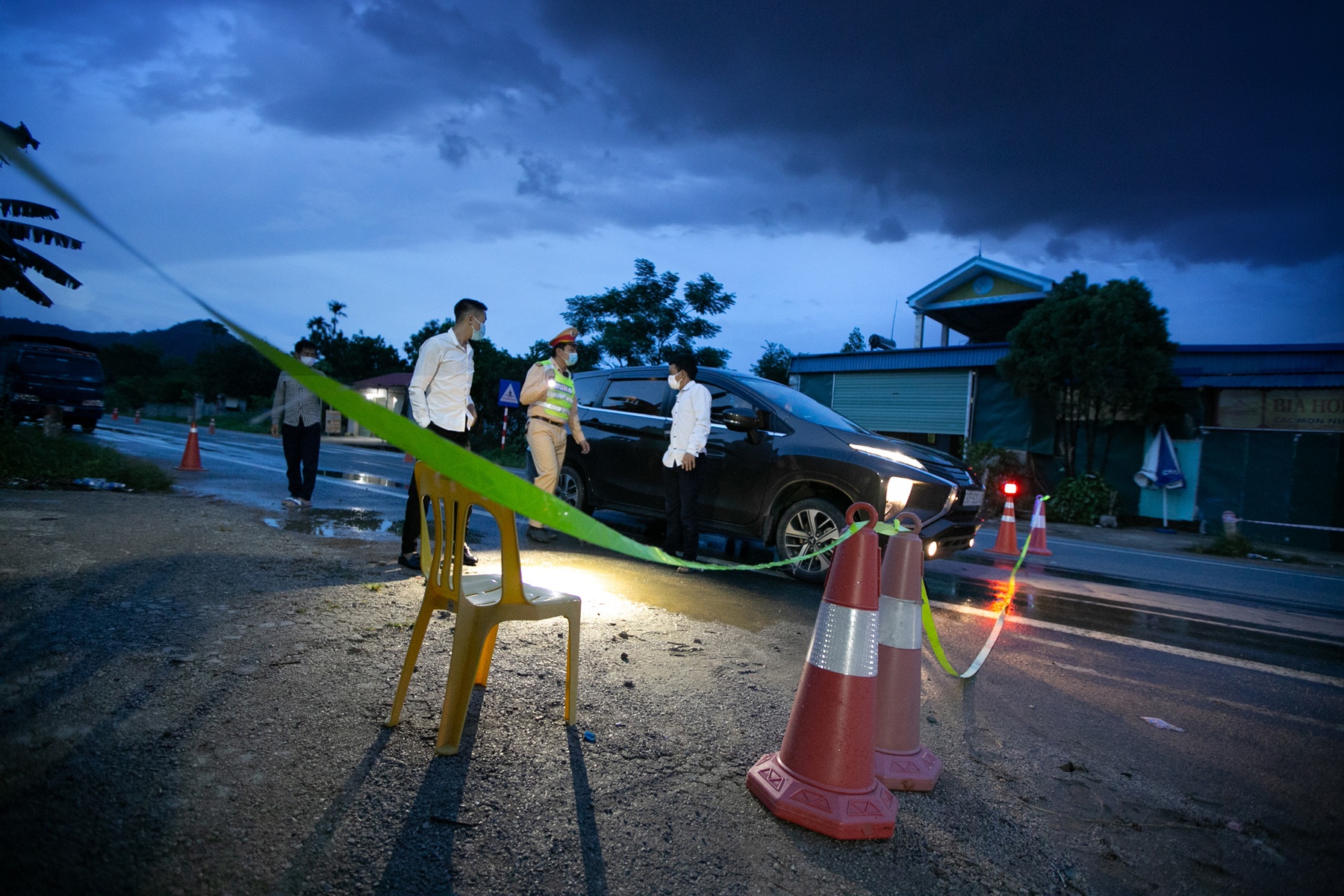 chốt kiểm soát cửa ngõ Hoà Bình ảnh 25 chot kiem soat cua ngo Hoa Binh anh 25