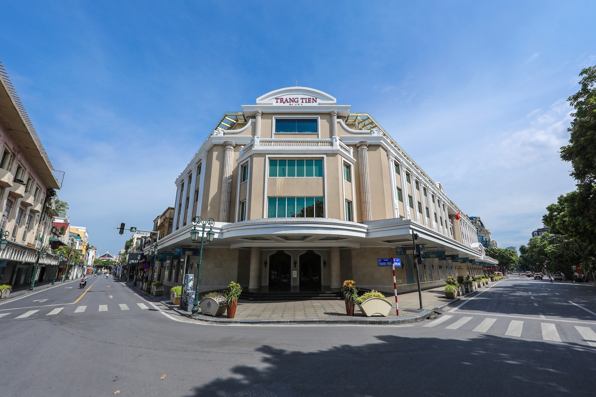 Ha Noi vang ve trong dai dich Covid-19 anh 15