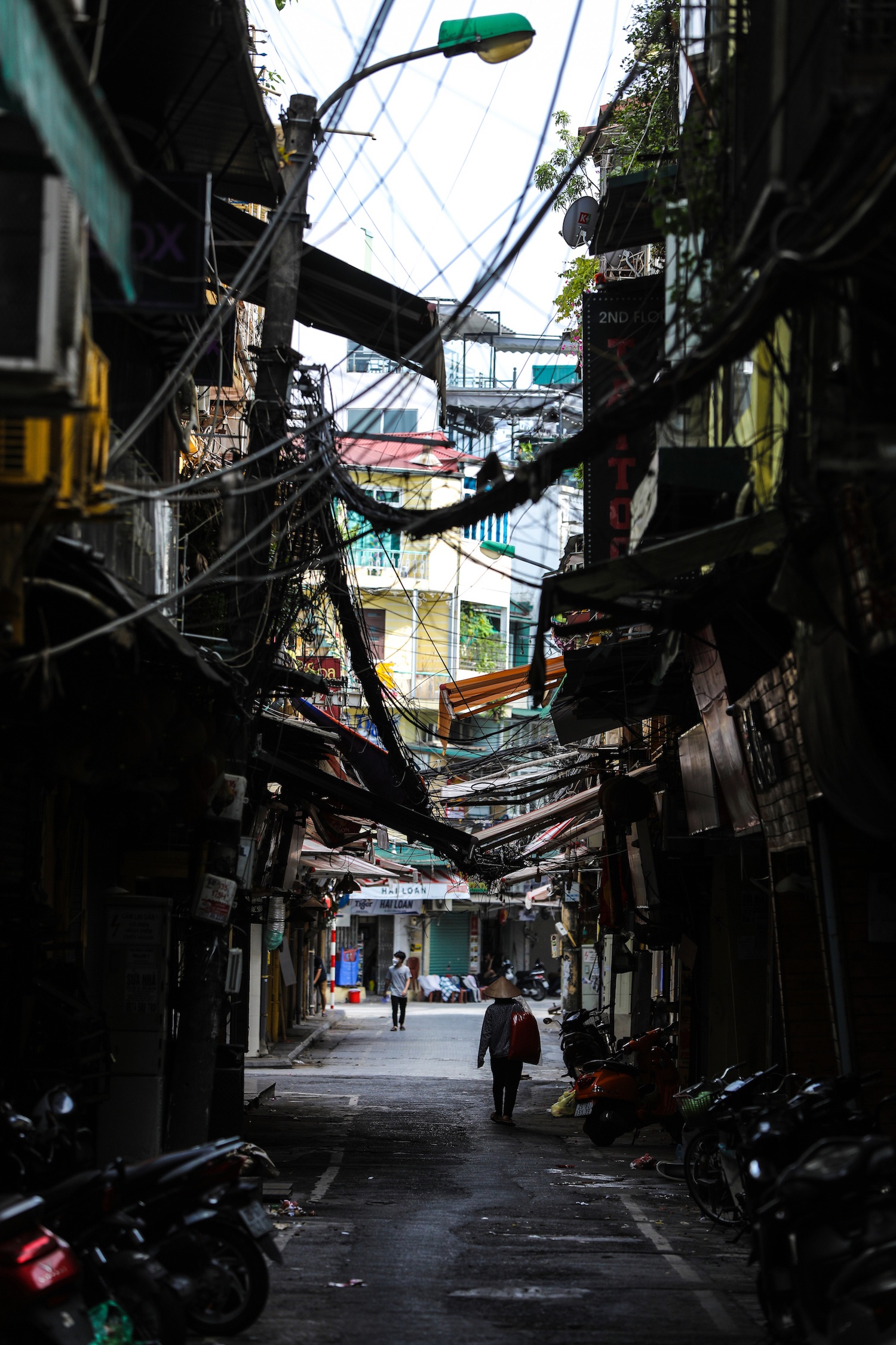 Ha Noi vang ve trong dai dich Covid-19 anh 43