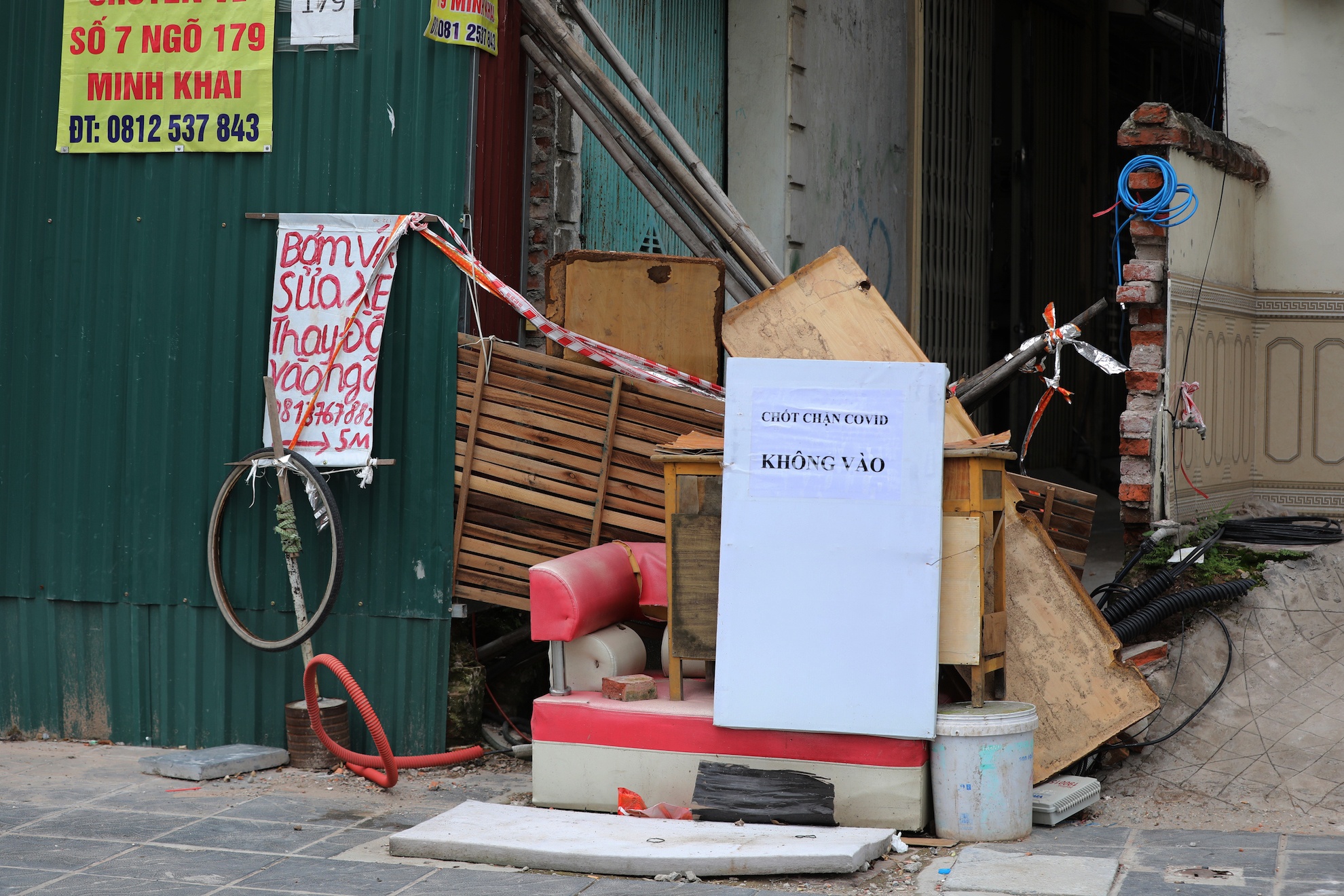 Ha Noi vang ve trong dai dich Covid-19 anh 31