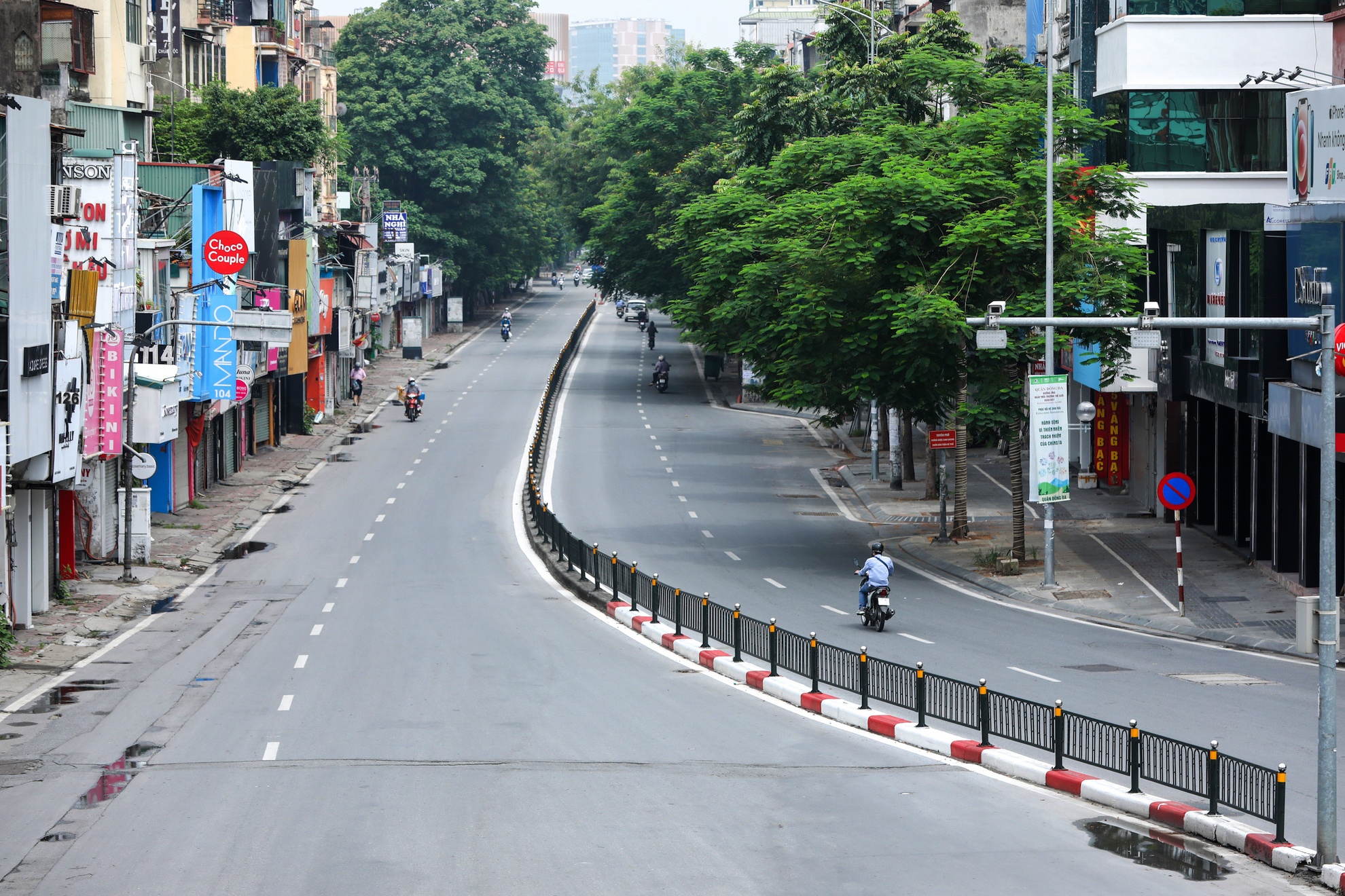 Ha Noi vang ve trong dai dich Covid-19 anh 13