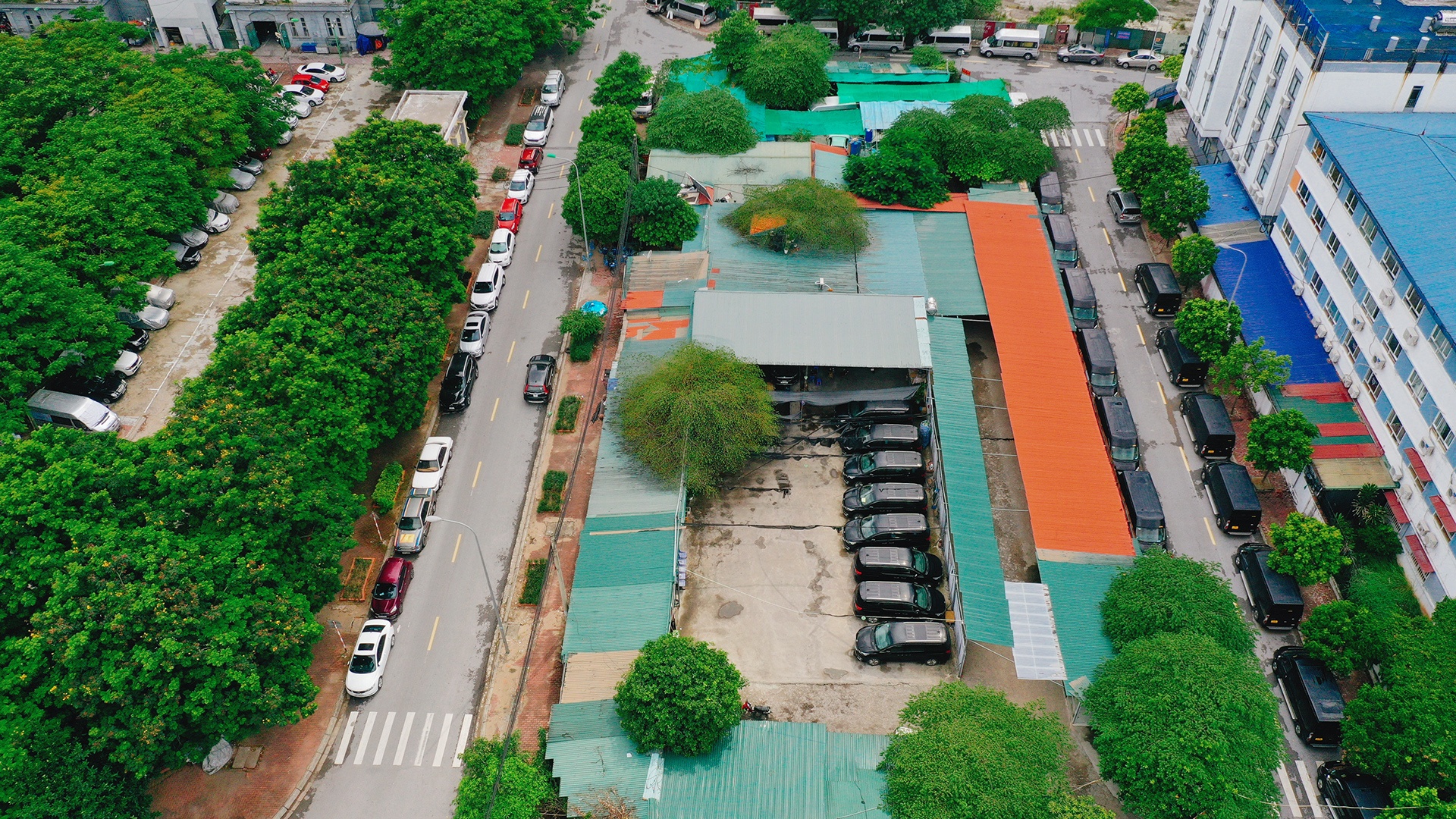 oto xep xo khap thanh pho anh 18