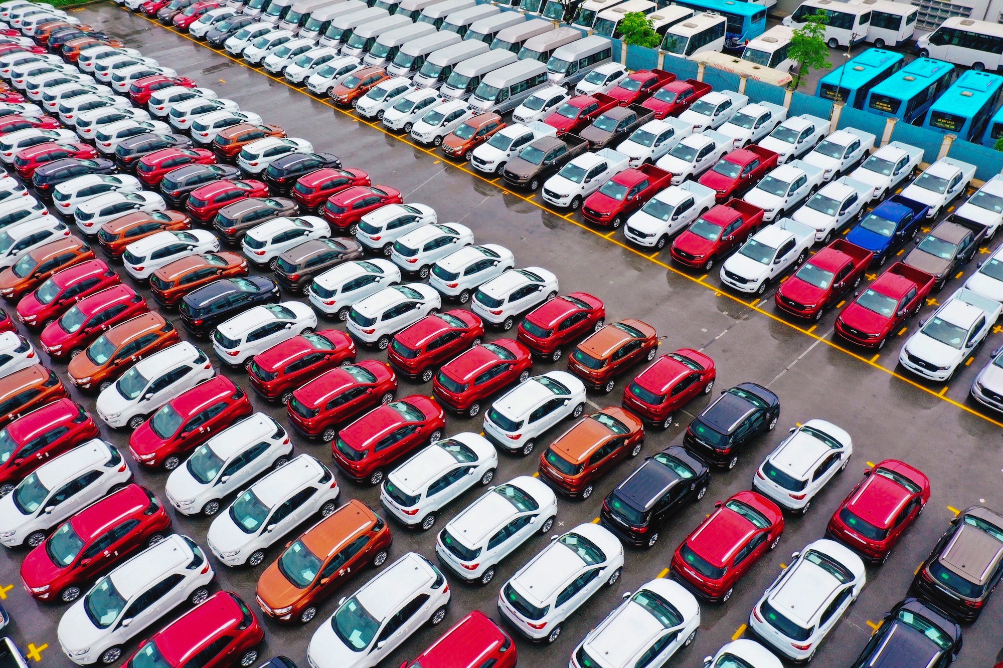 Hang oto vuot kho anh 5