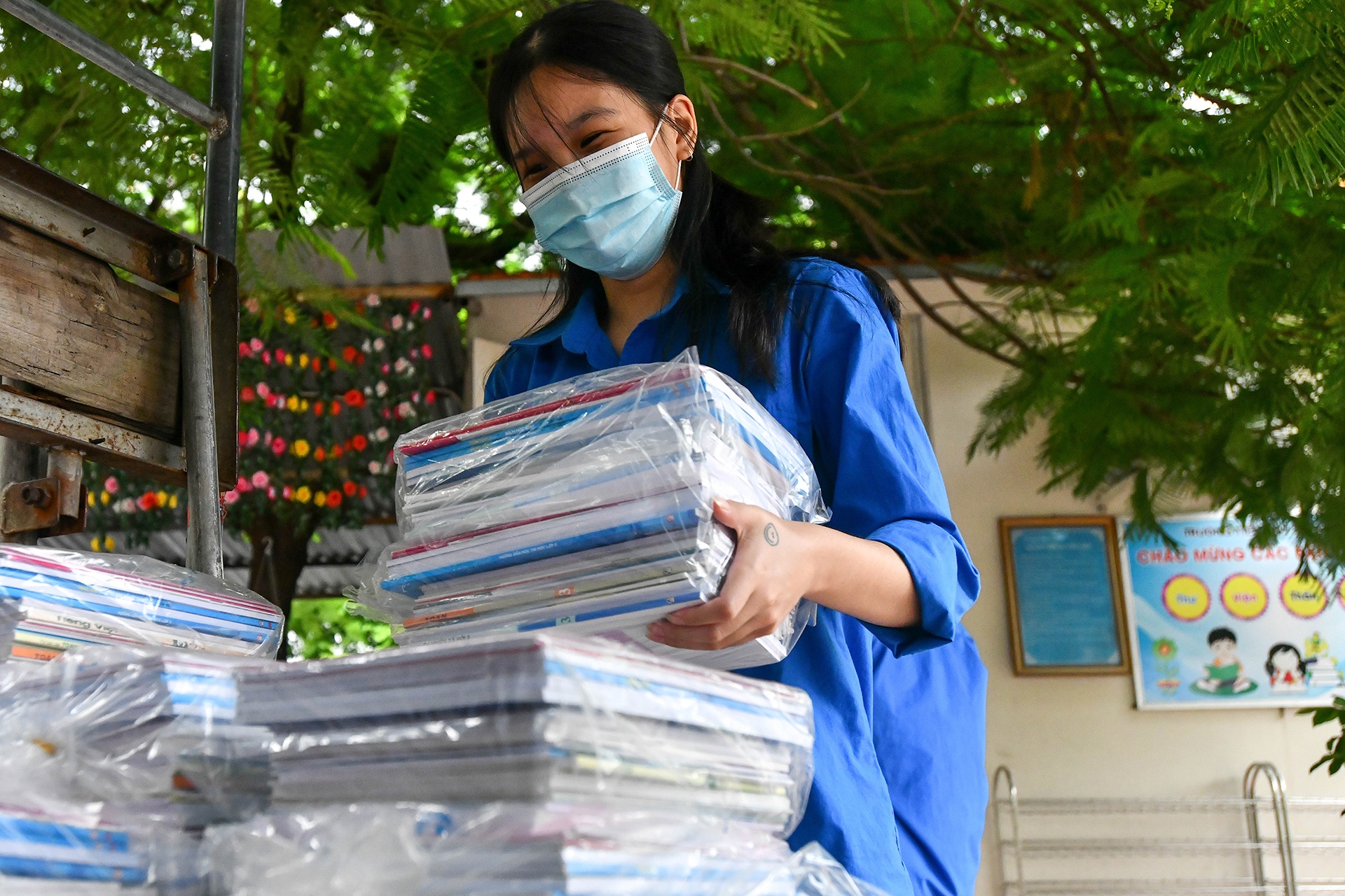 giao sach giao khoa tan nha anh 13