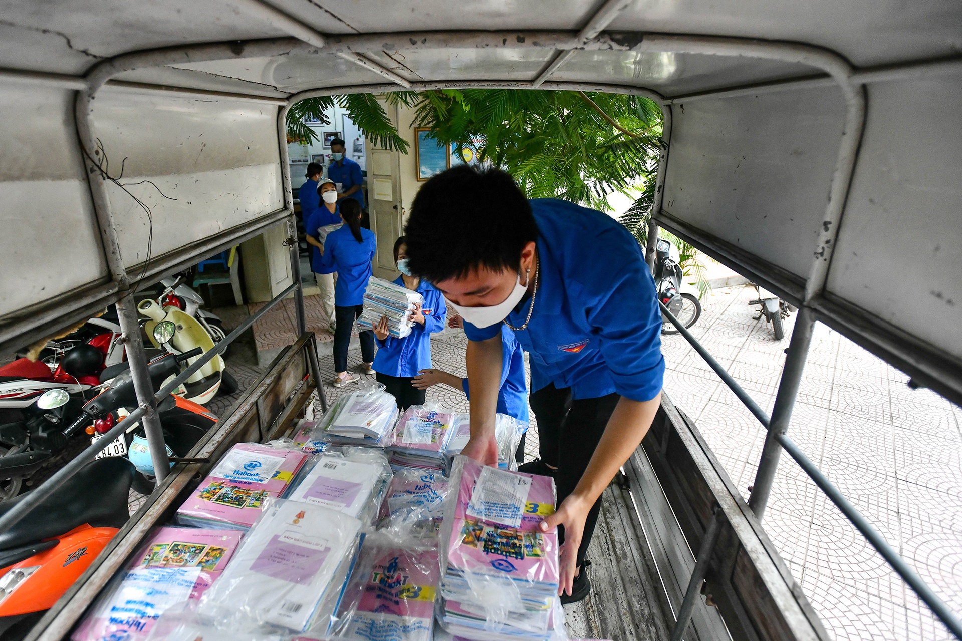 giao sach giao khoa tan nha anh 2