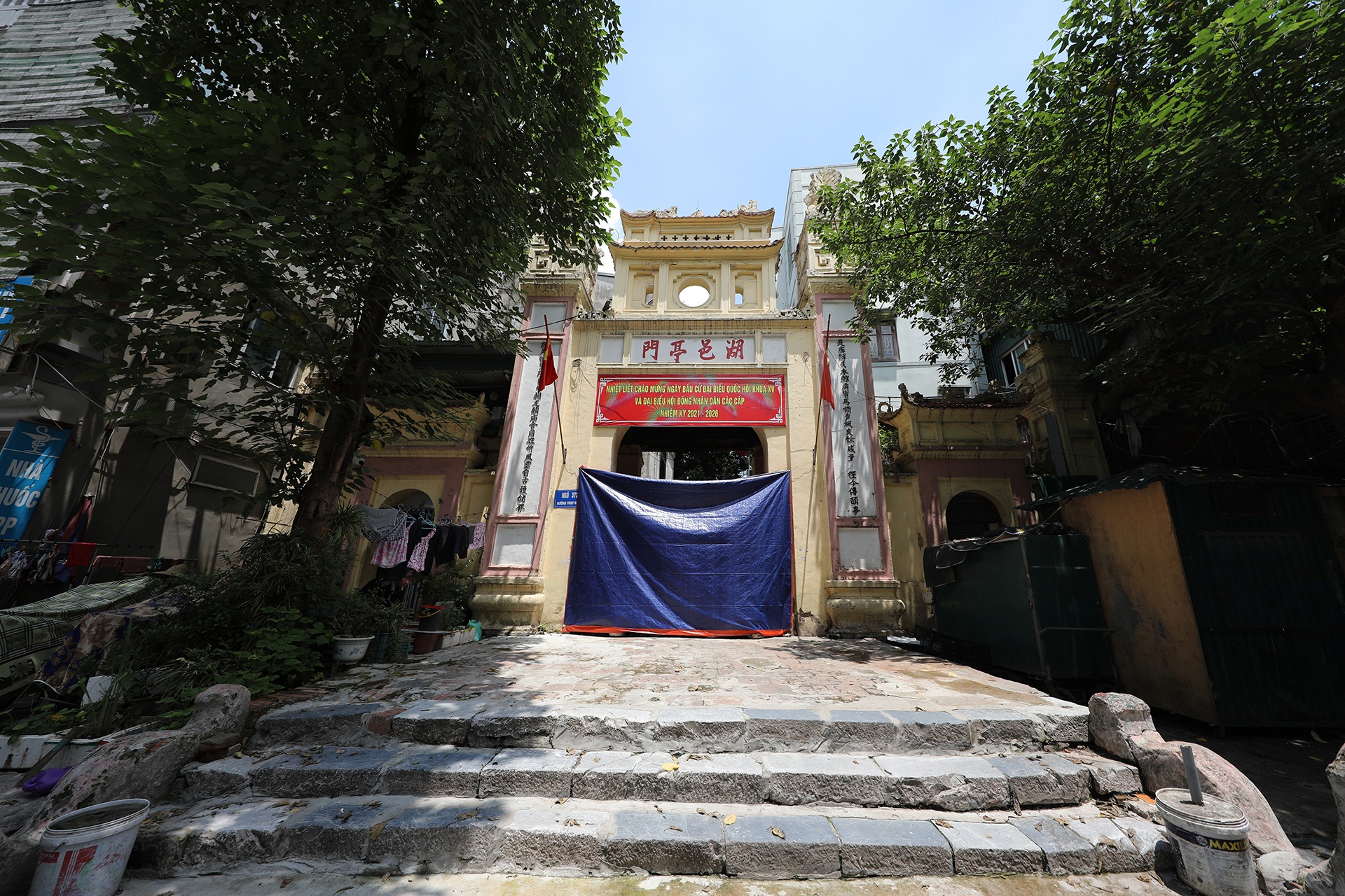 rao chan lo cot moc len hang loat o Ha Noi anh 10