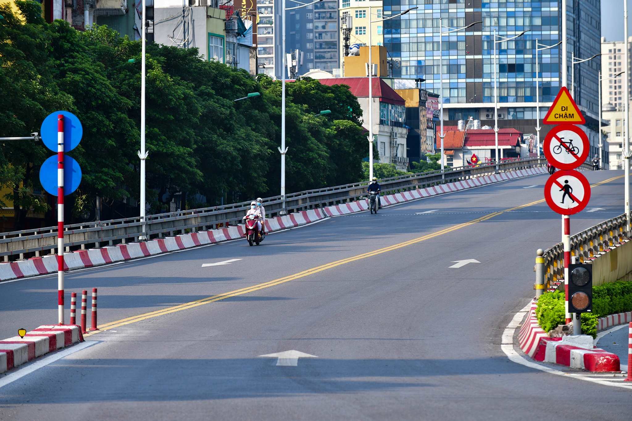 giao thong Ha Noi vang ve ngay thu bay anh 9