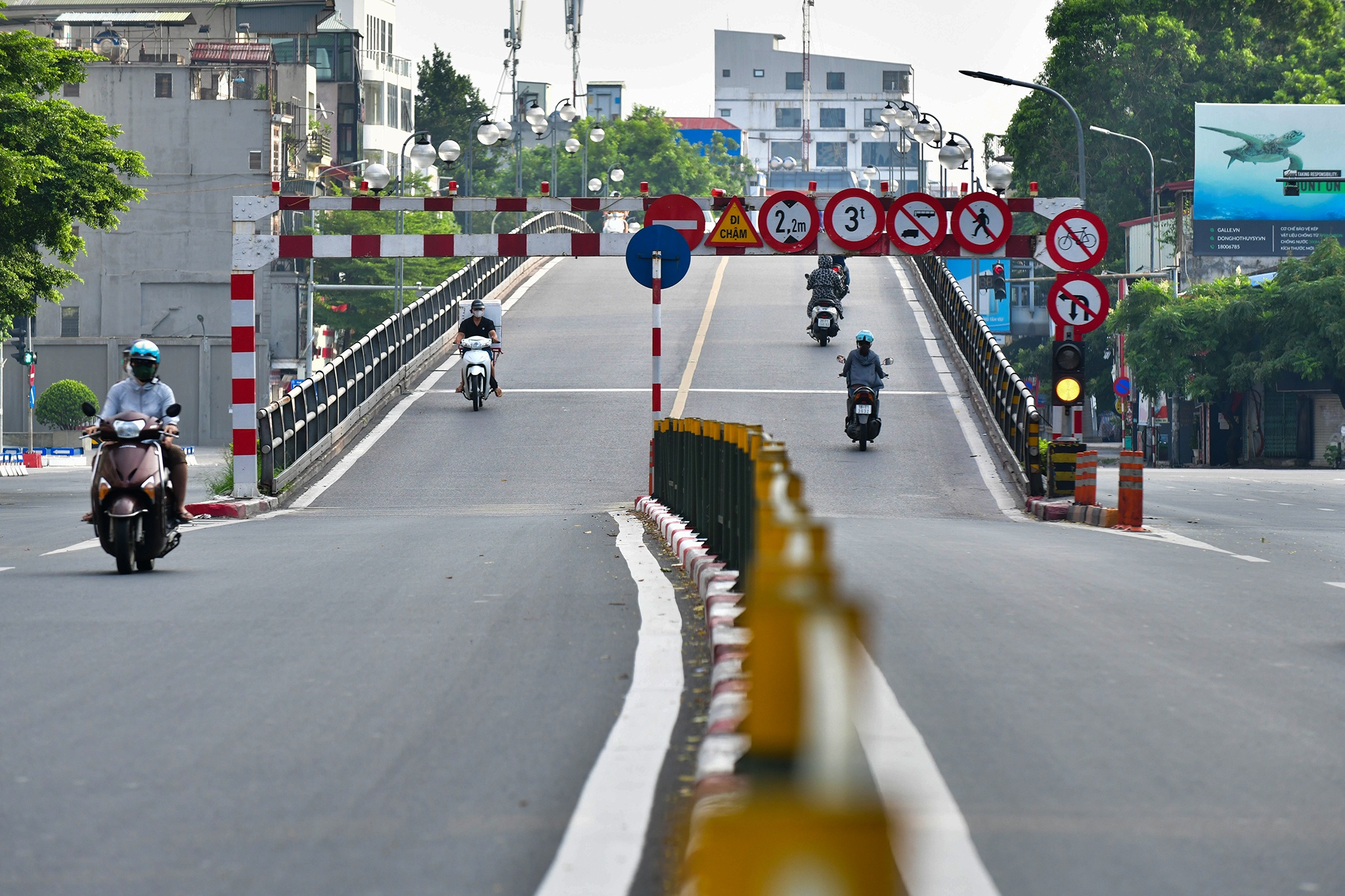 giao thong Ha Noi vang ve ngay thu bay anh 3