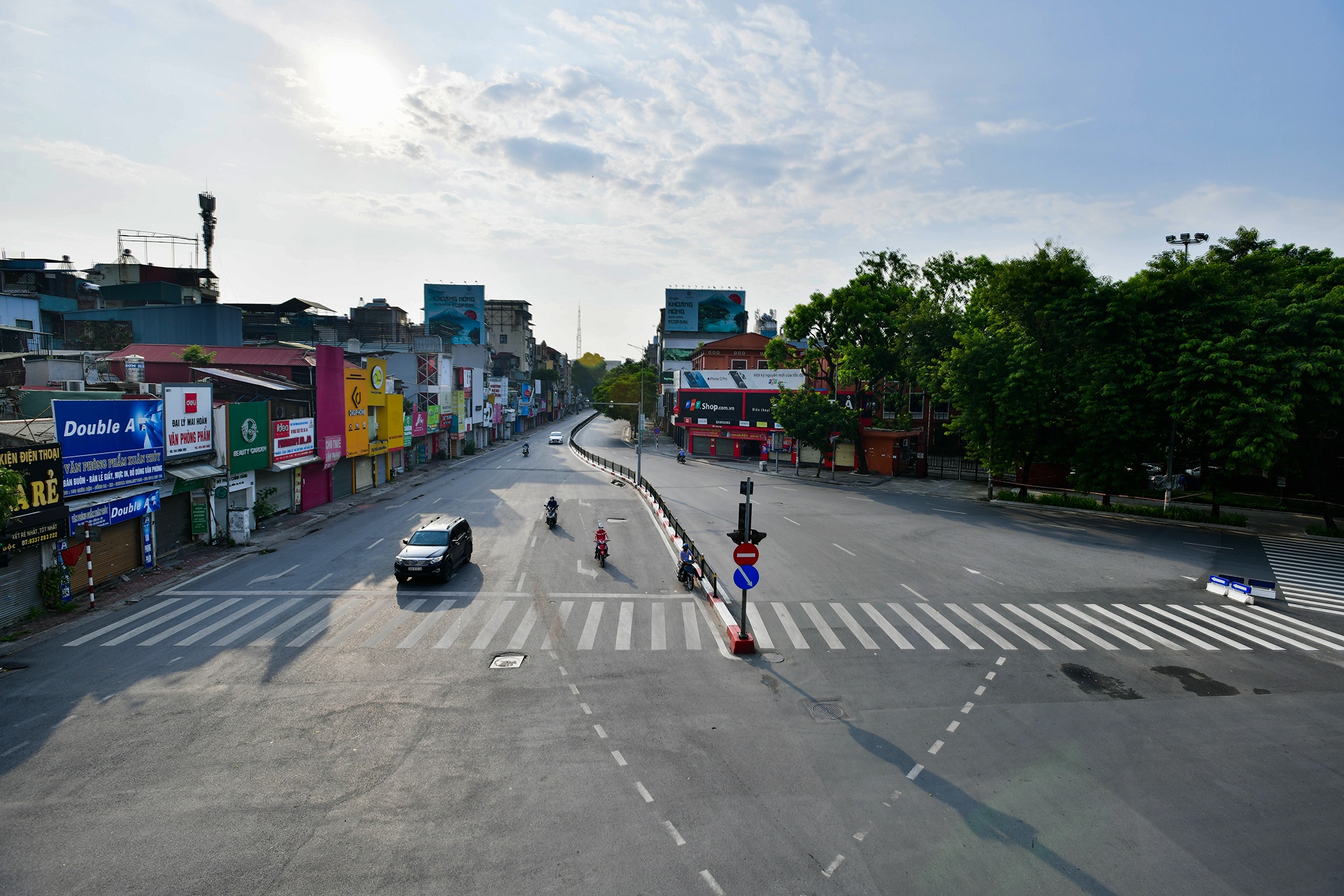 giao thong Ha Noi vang ve ngay thu bay anh 4