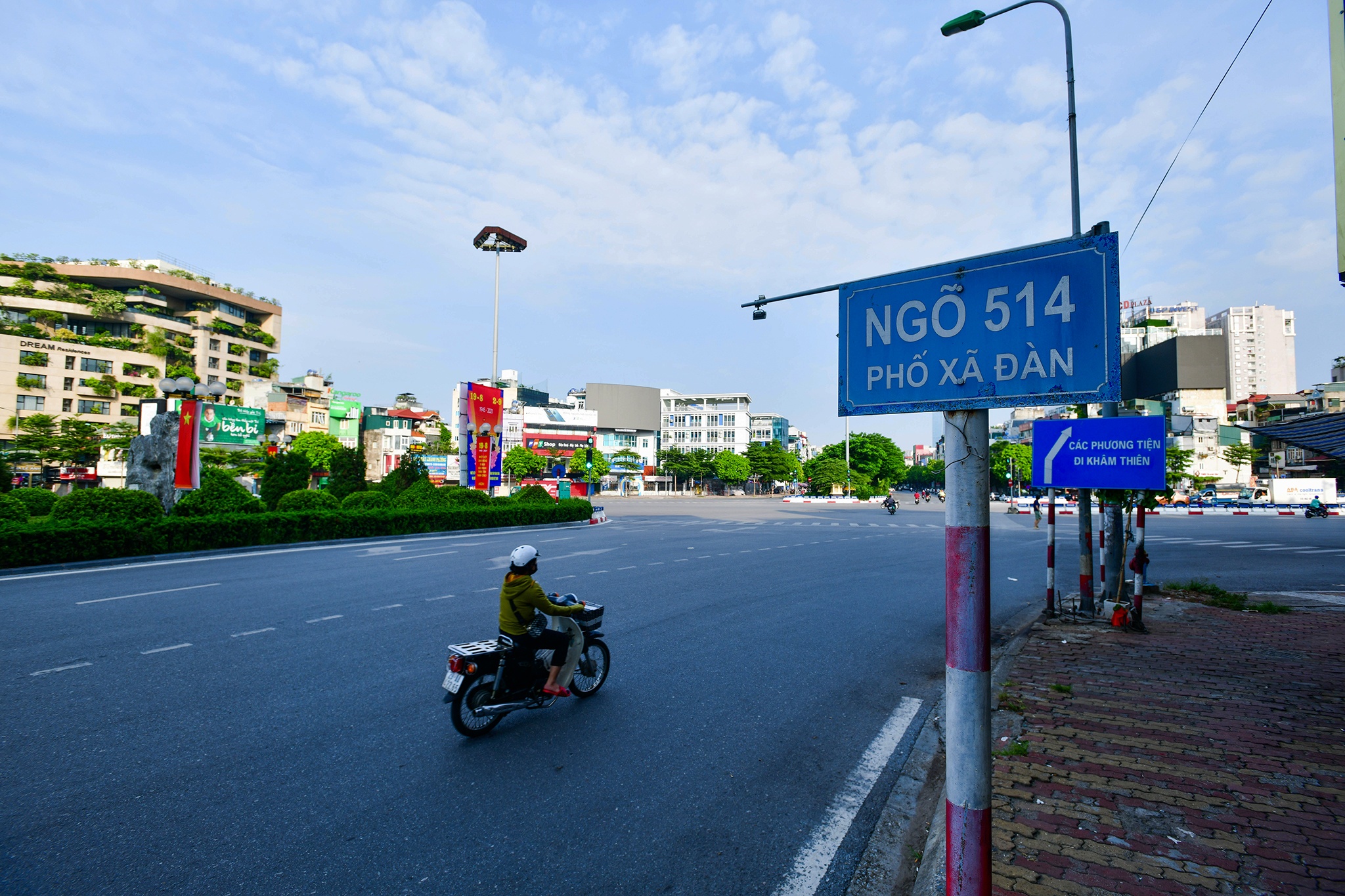 giao thong Ha Noi vang ve ngay thu bay anh 6