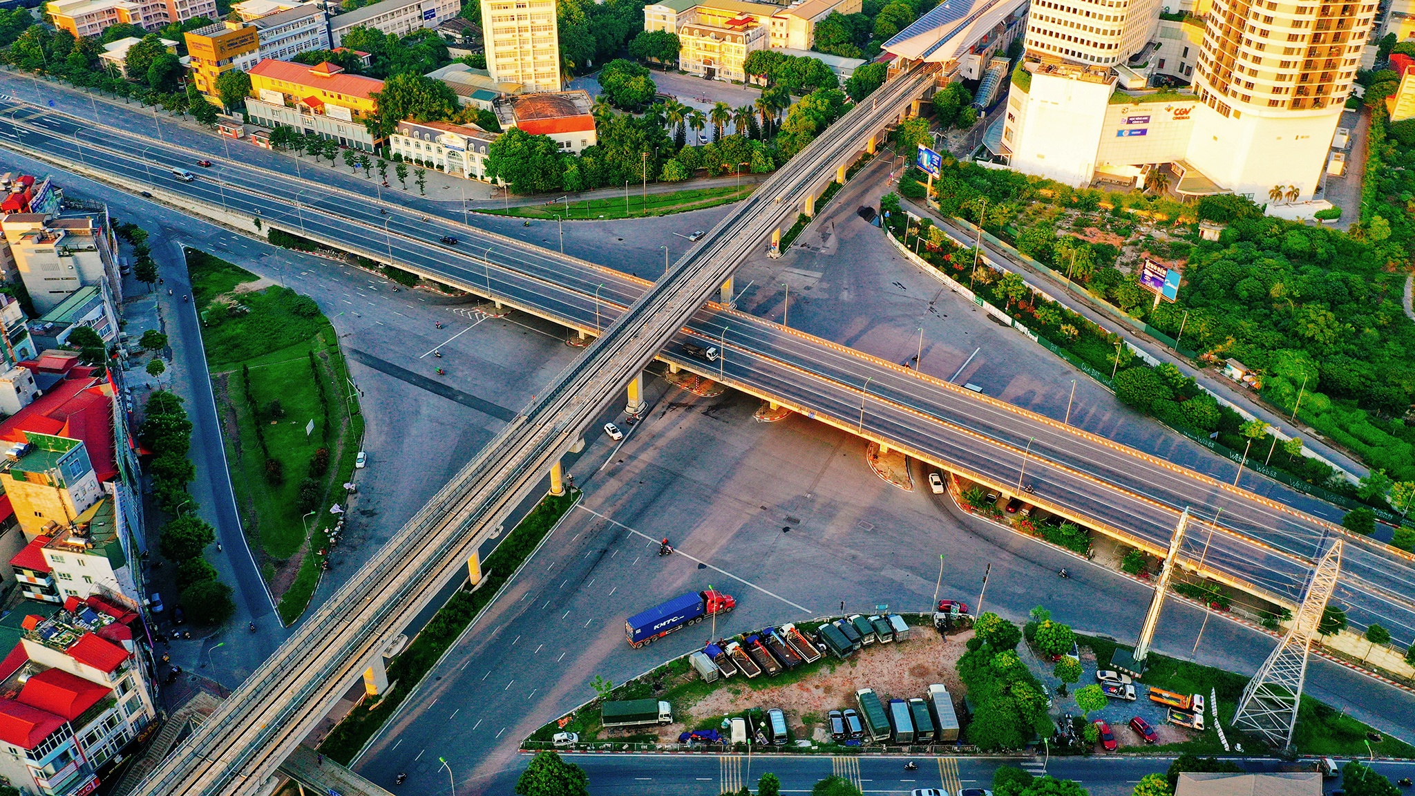 50 ngay gian cach xa hoi o Ha Noi anh 10