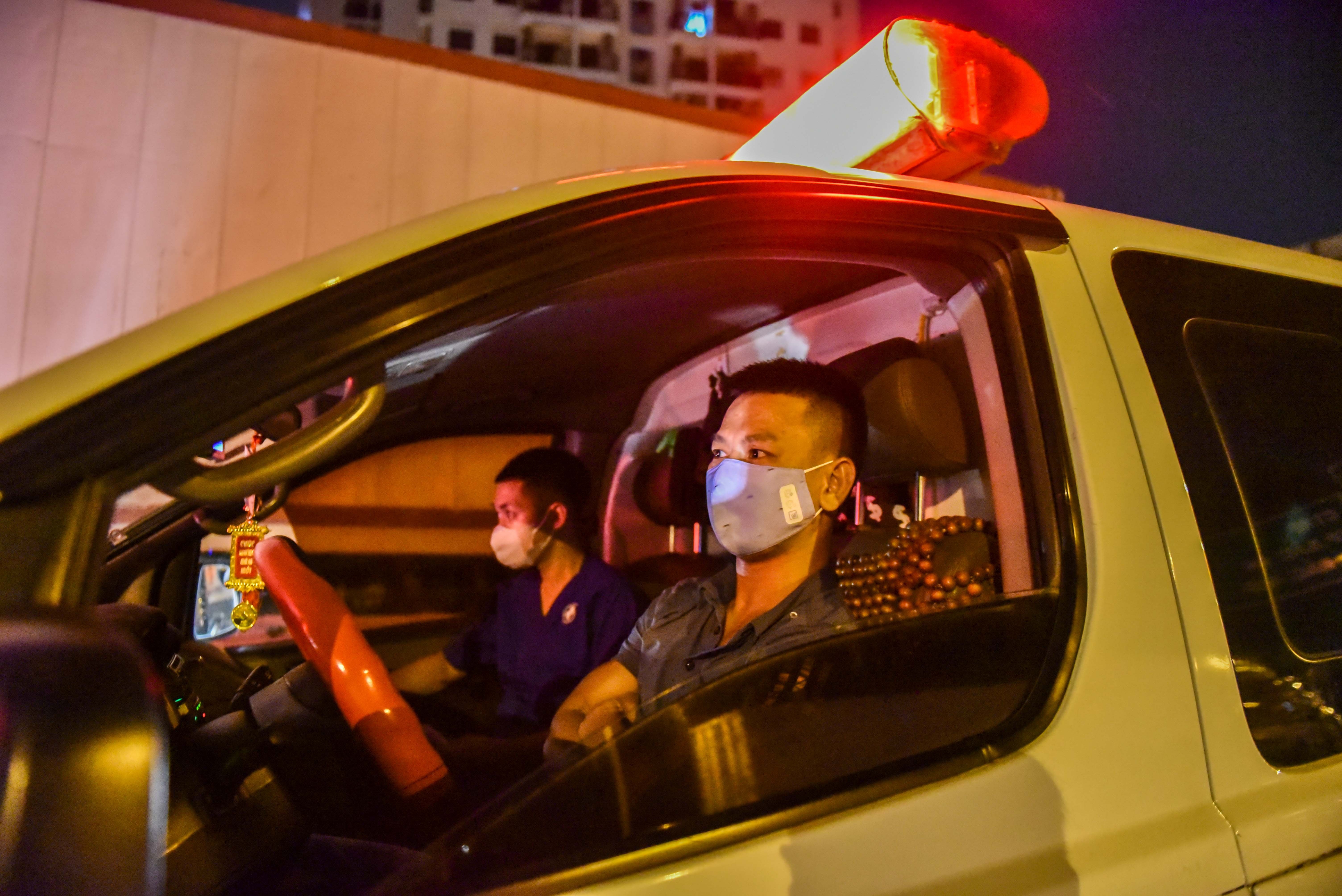 50 ngay gian cach xa hoi o Ha Noi anh 39