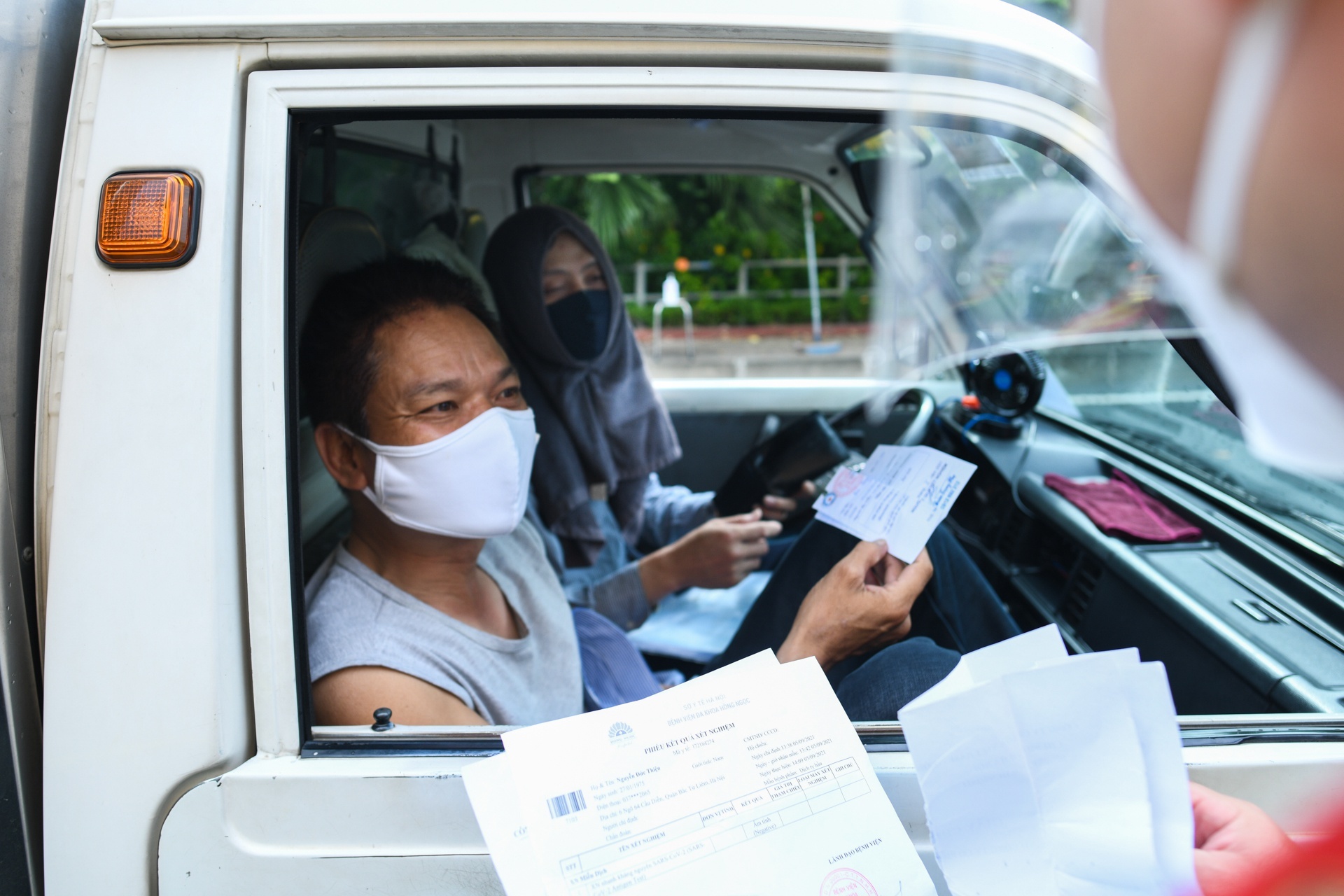 50 ngay gian cach xa hoi o Ha Noi anh 26