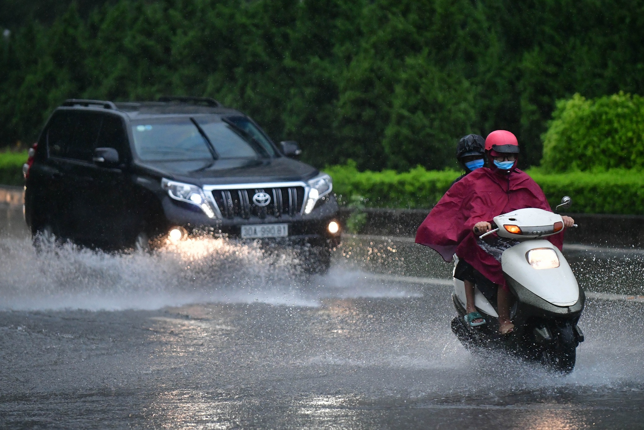 Ha Noi mua lon duong pho van dong anh 6