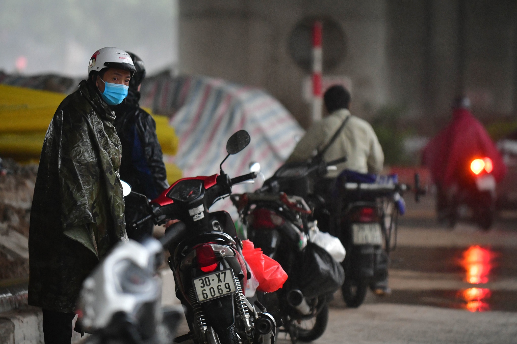 Ha Noi mua lon duong pho van dong anh 3