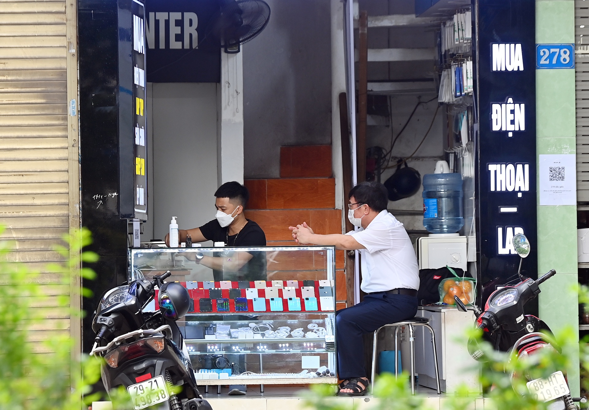 ban hang truoc gio cho phep anh 8