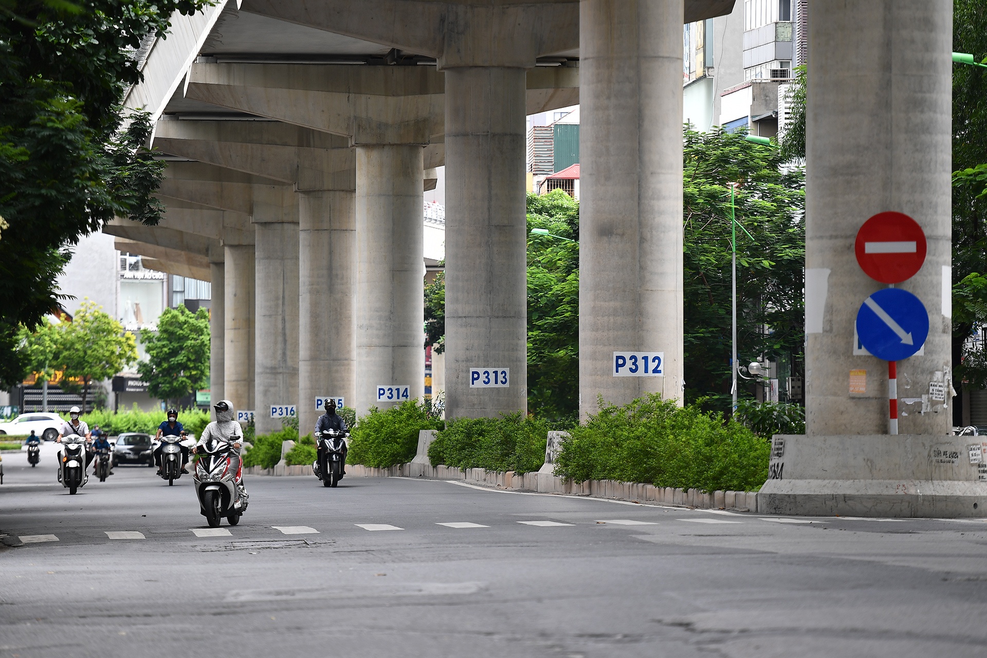 duong pho Ha Noi ngay dich anh 18