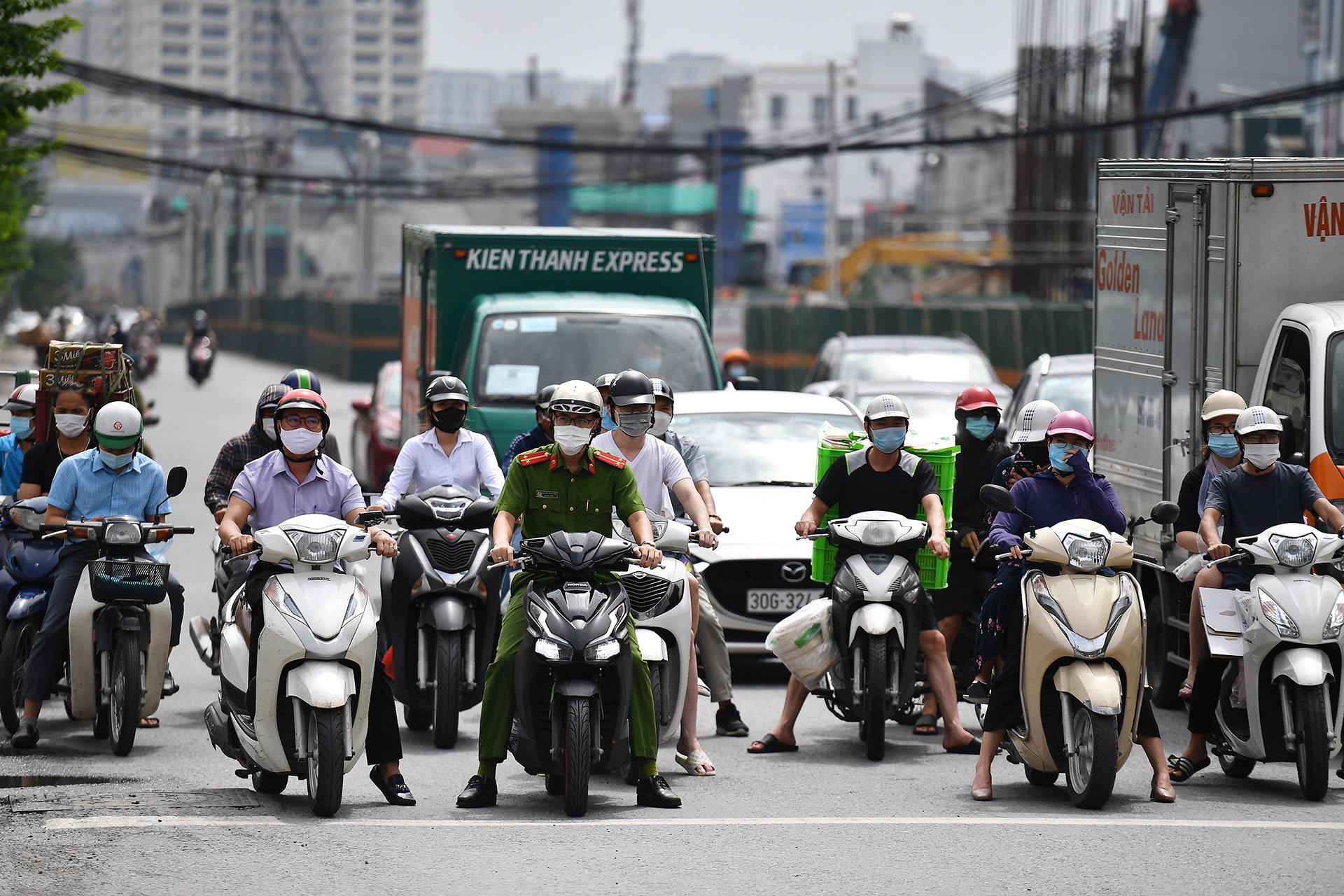 duong pho Ha Noi ngay dich anh 10