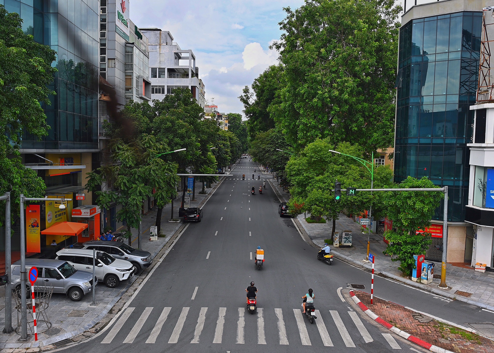 duong pho Ha Noi ngay dich anh 4