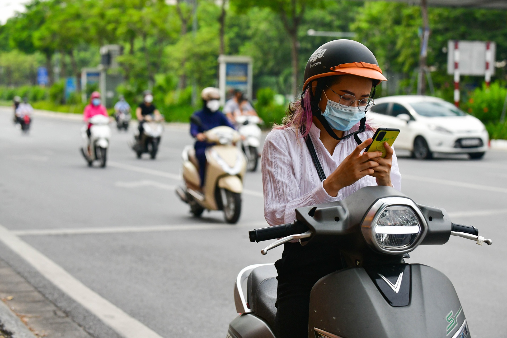 giao thong Ha Noi sau noi long gian cach anh 15