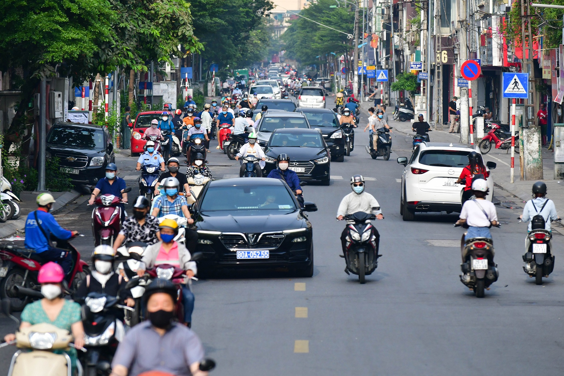 giao thong Ha Noi sau noi long gian cach anh 7