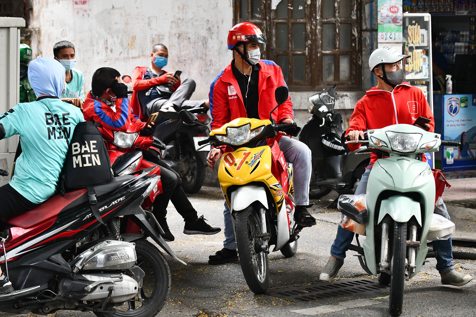 shipper hoat dong tro lai anh 2