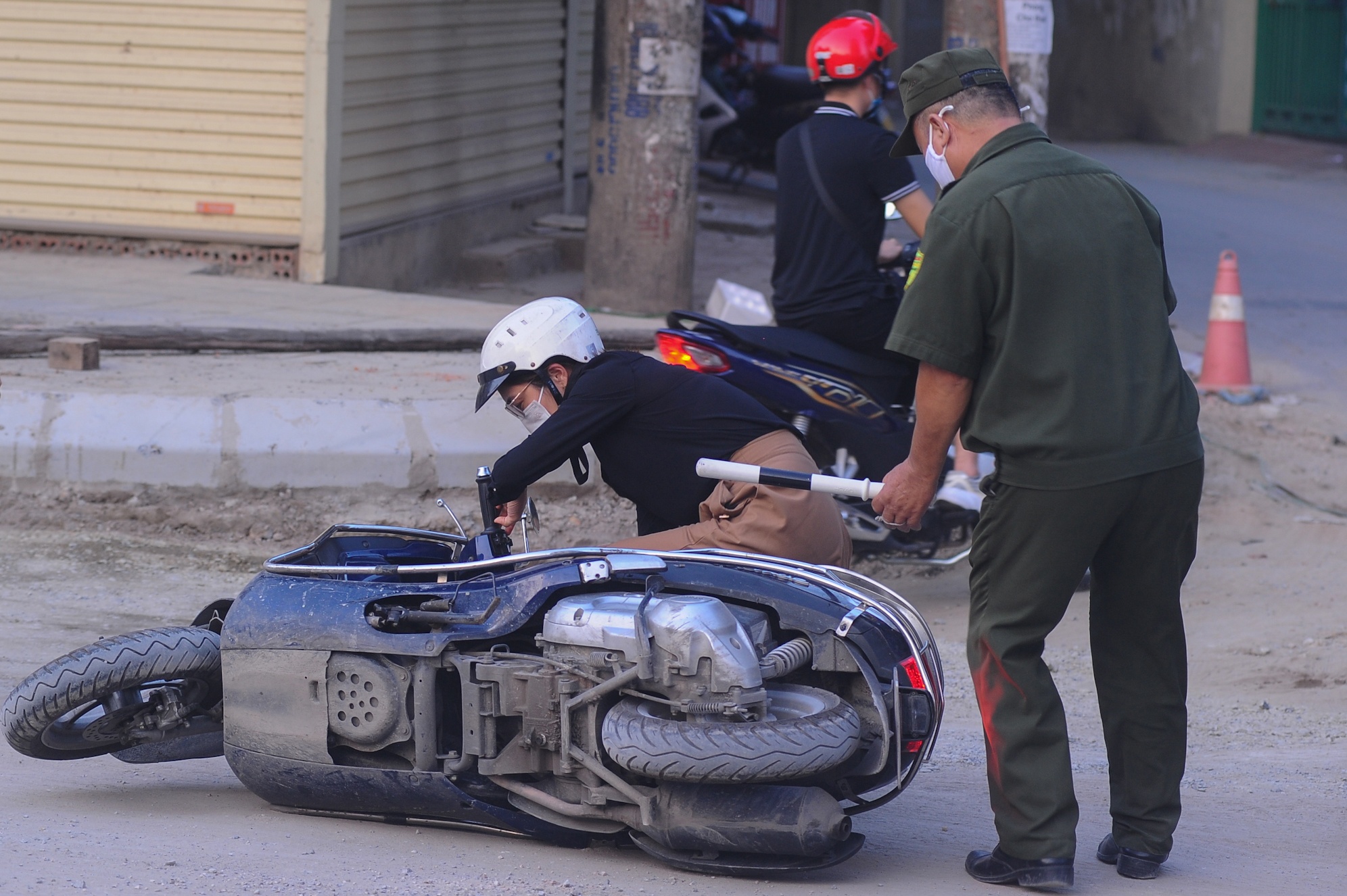 tuyen duong Vu Trong Phung gay buc xuc anh 13