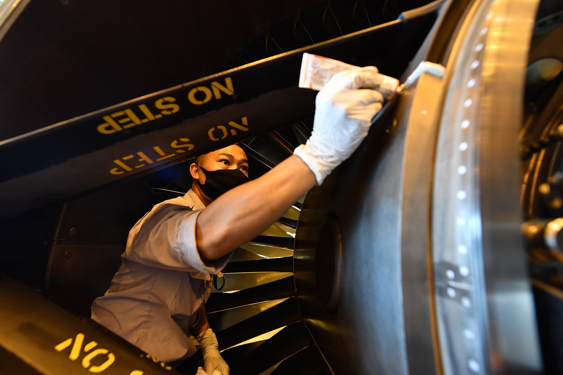 san bay Noi Bai truoc ngay bay tro lai anh 11