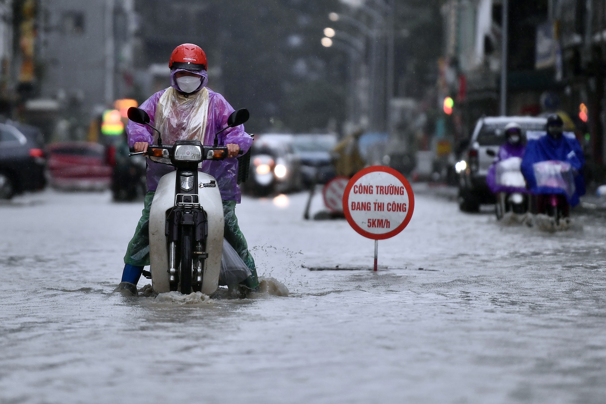 mua lon khien nhieu tuyen duong un tac anh 8
