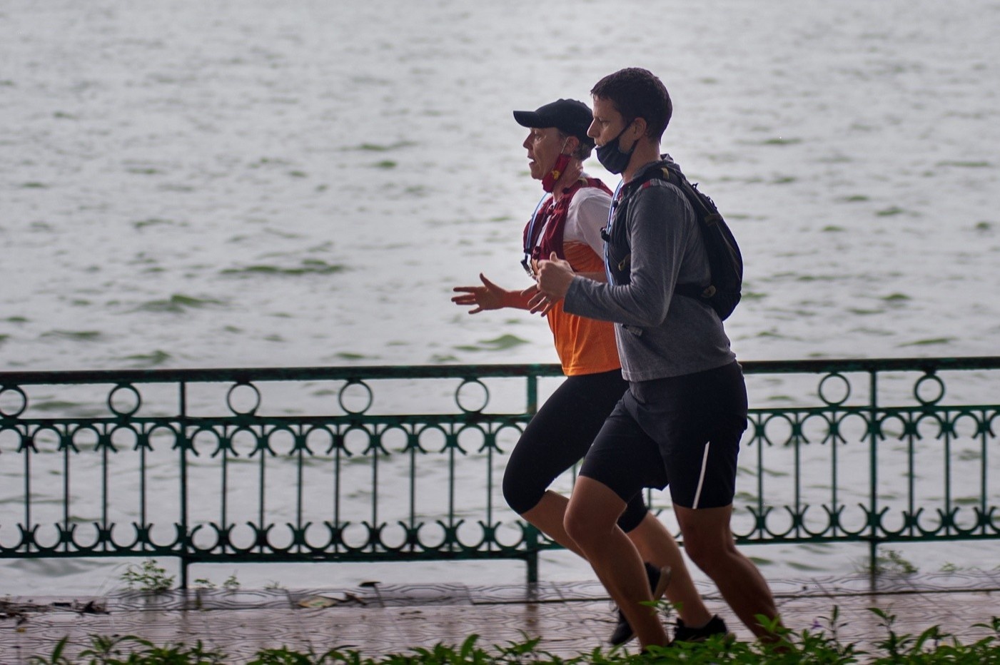 Ha Noi trong ngay ret 18 do C hinh anh