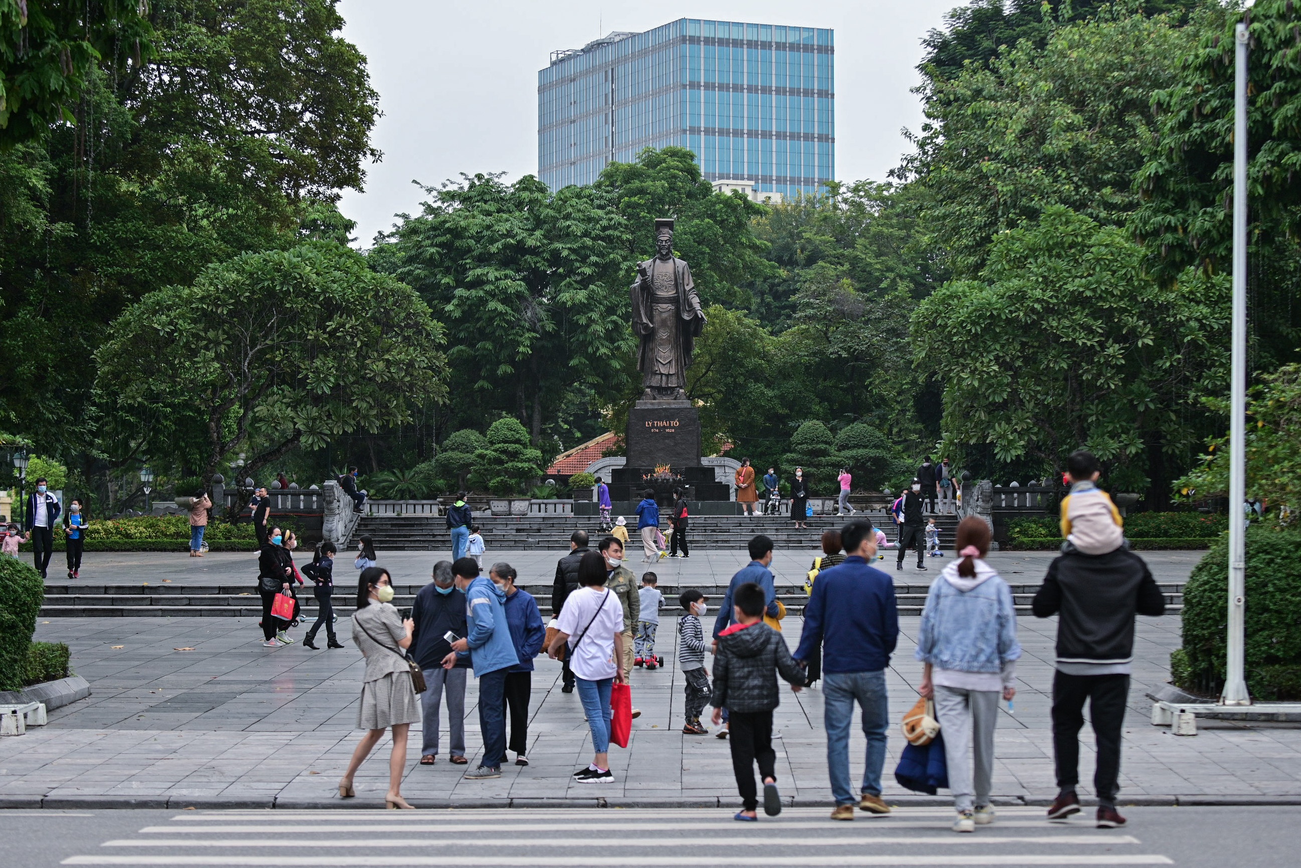 pho di bo Ha Noi chieu cuoi tuan anh 3