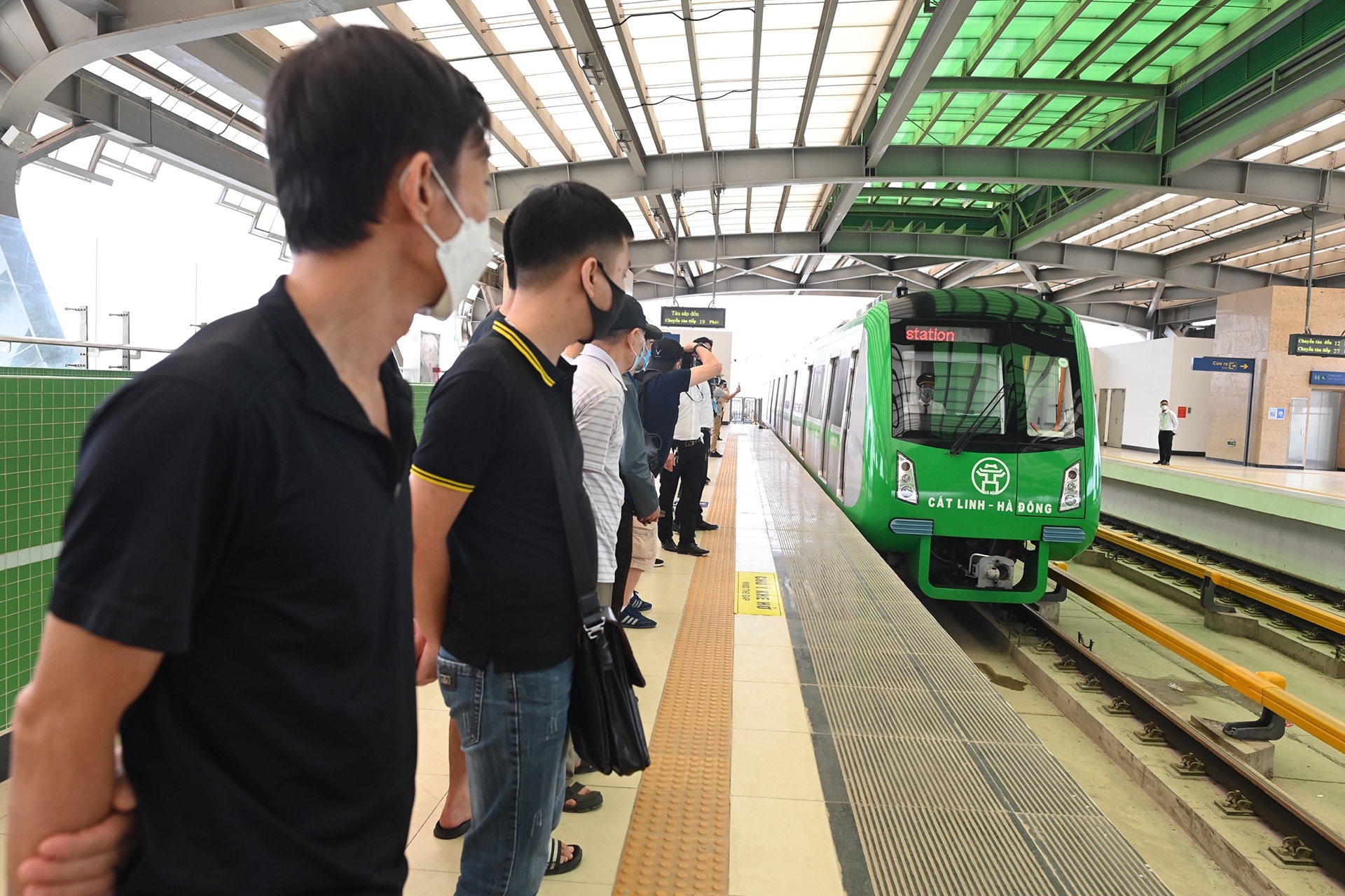 tau dien Cat Linh Ha Dong anh 13