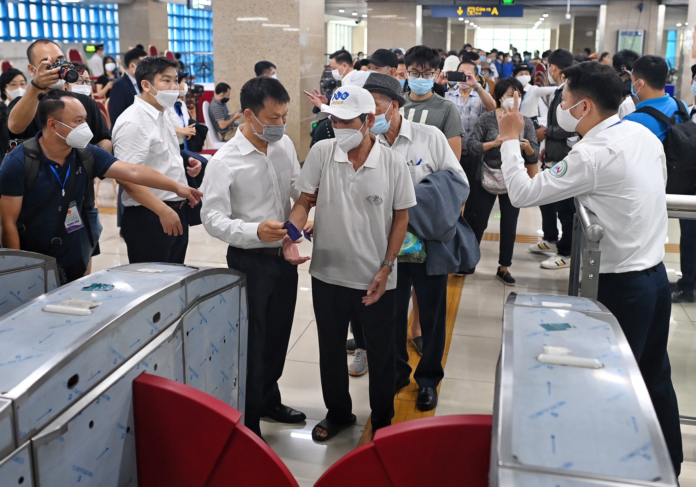 tau dien Cat Linh Ha Dong anh 6