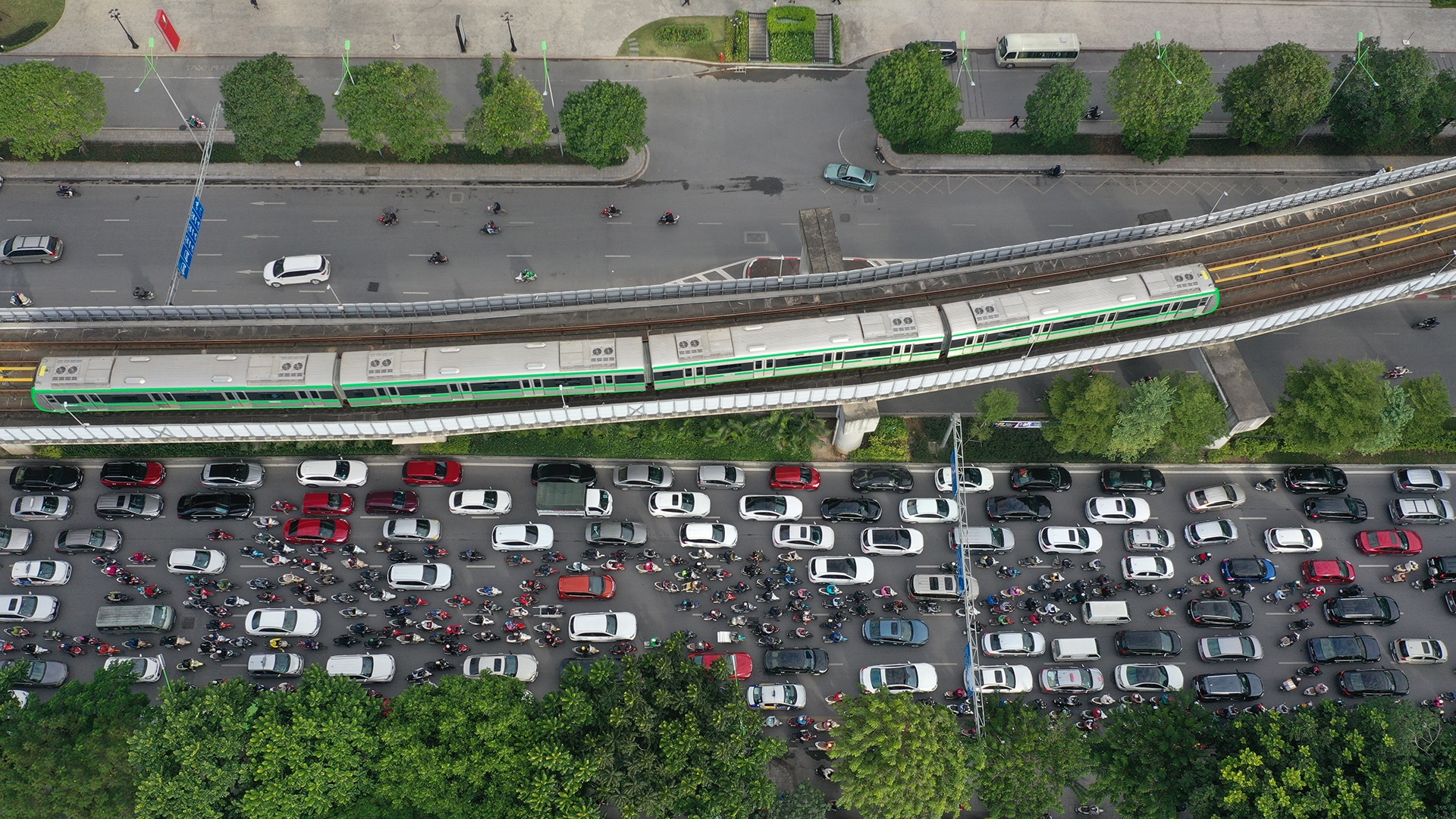 chuyen tac nghiep cua phong vien anh anh 32