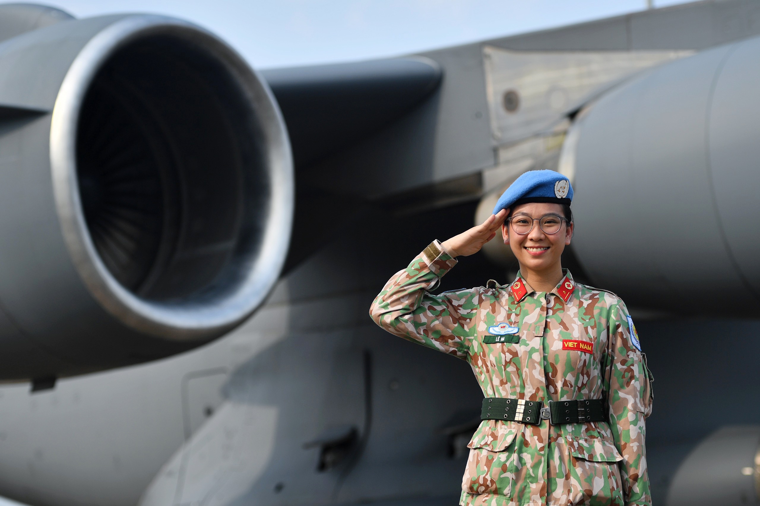 chuyen tac nghiep cua phong vien anh anh 16