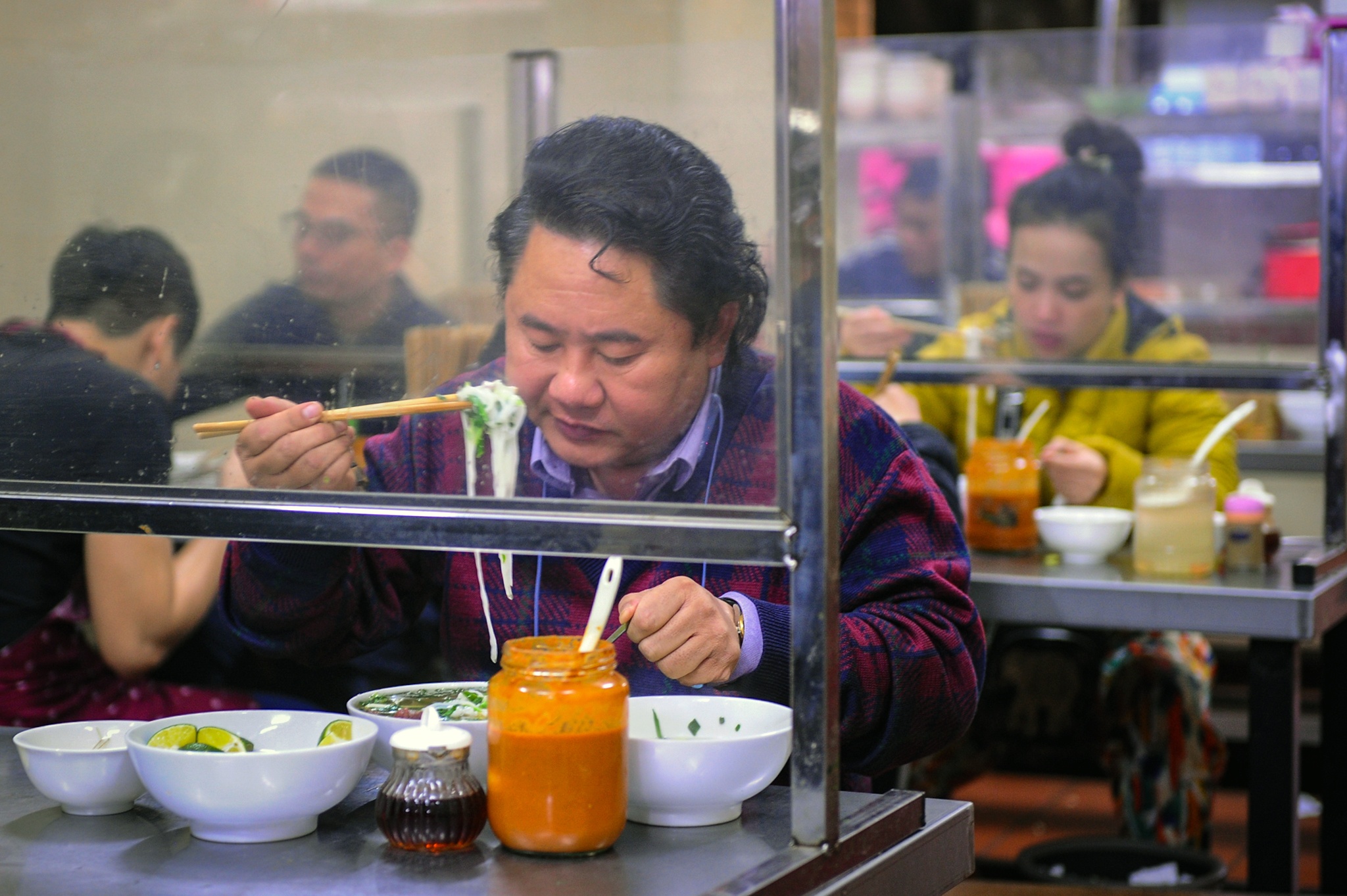 Quan pho bo o Ha Noi tang gia ban len 90.000 dong/bat hinh anh