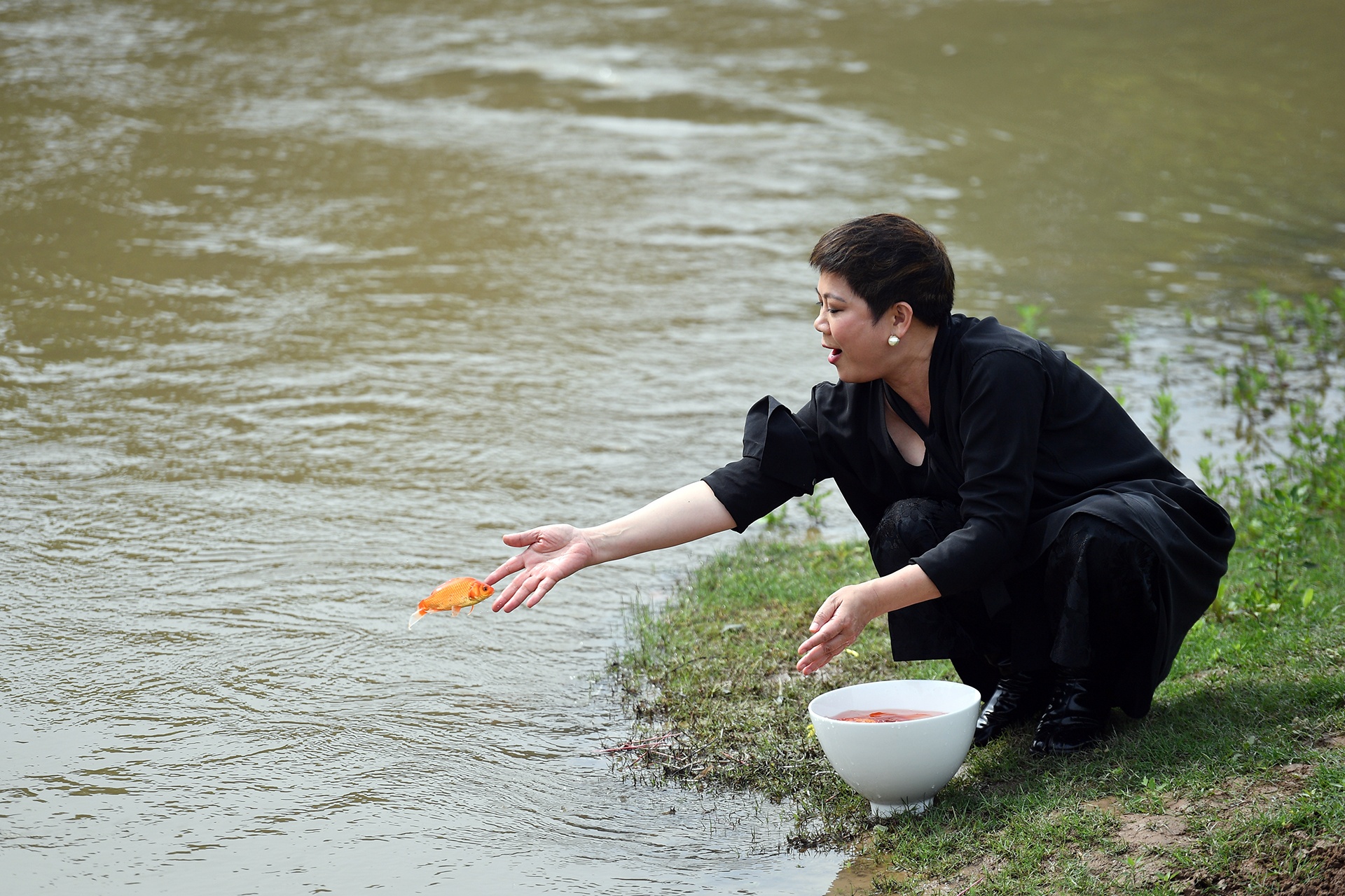 Tha ca chep tien tao quan anh 12