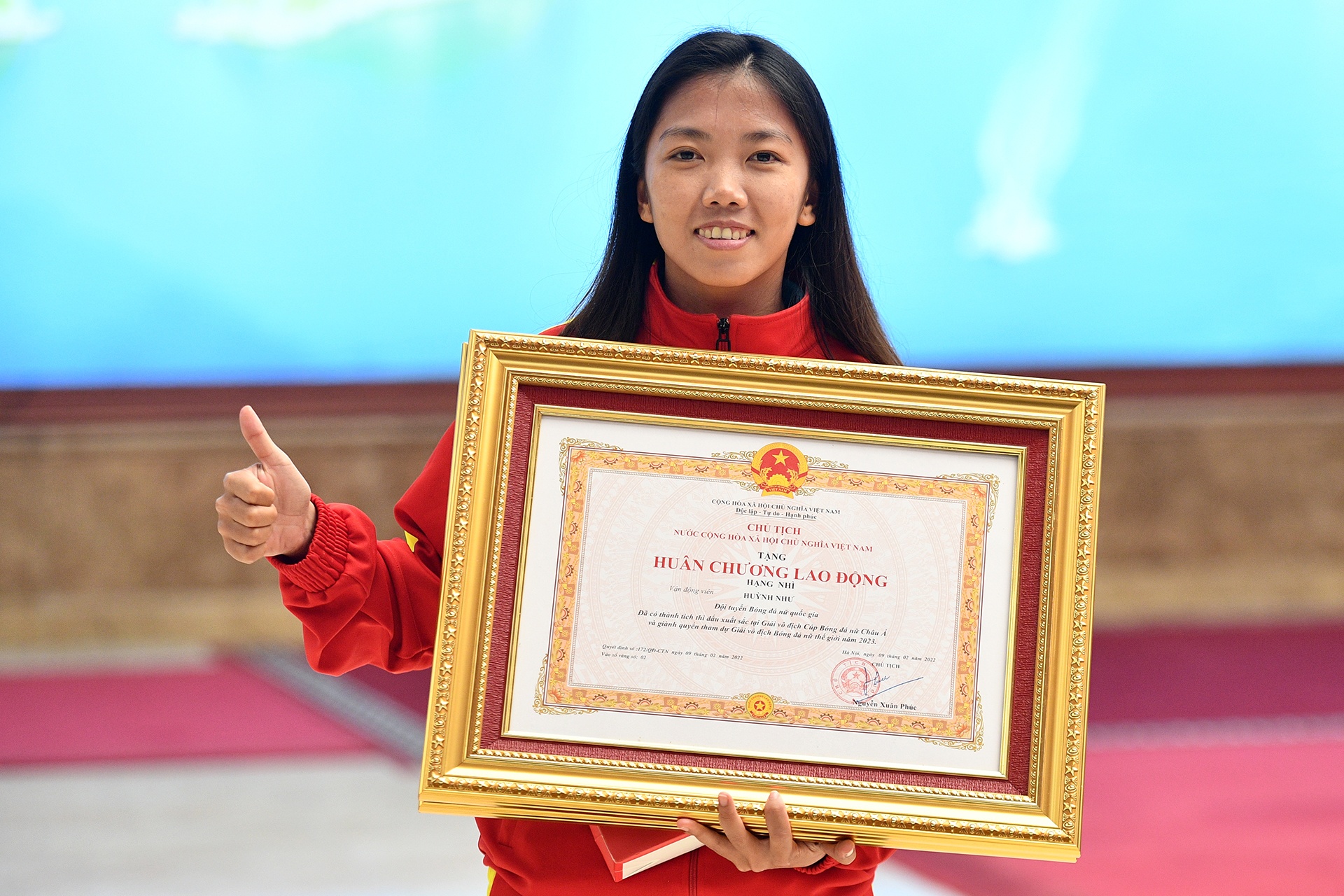 tuyen nu Viet Nam nhan huan chuong anh 11