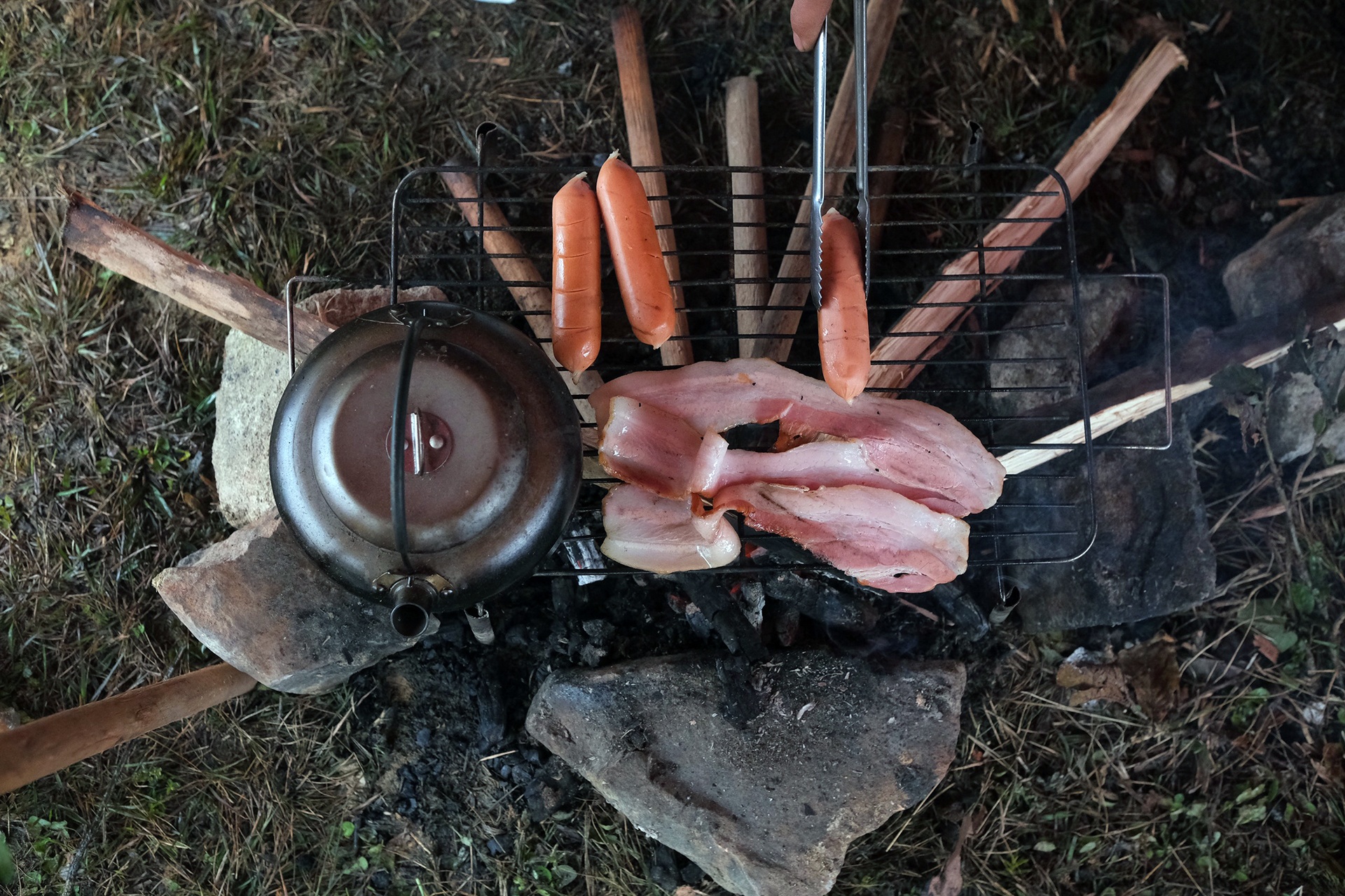 Y Ty mua bang gia anh 5