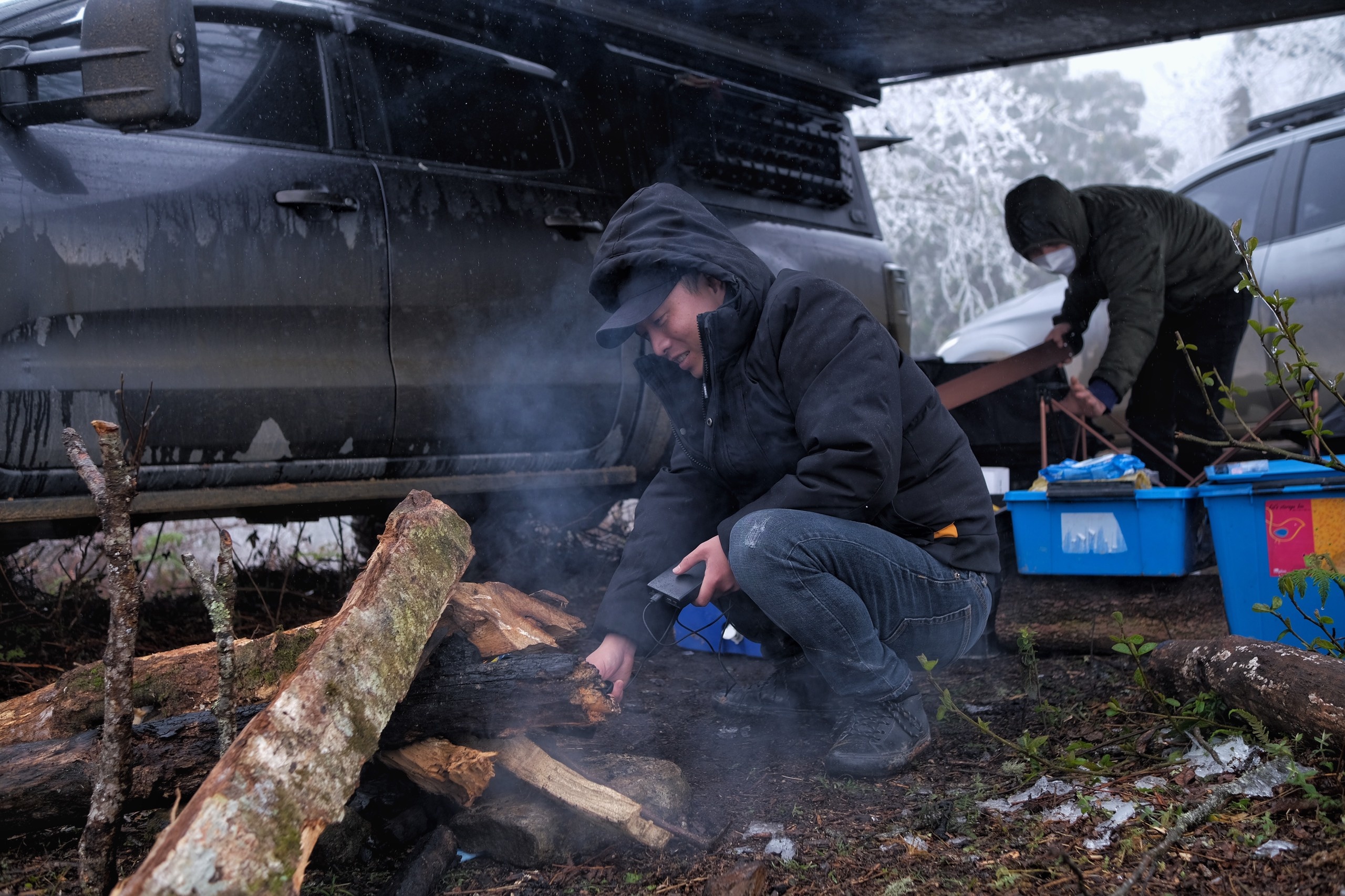 Dung trai 3 ngay tren nui cao de san bang hinh anh