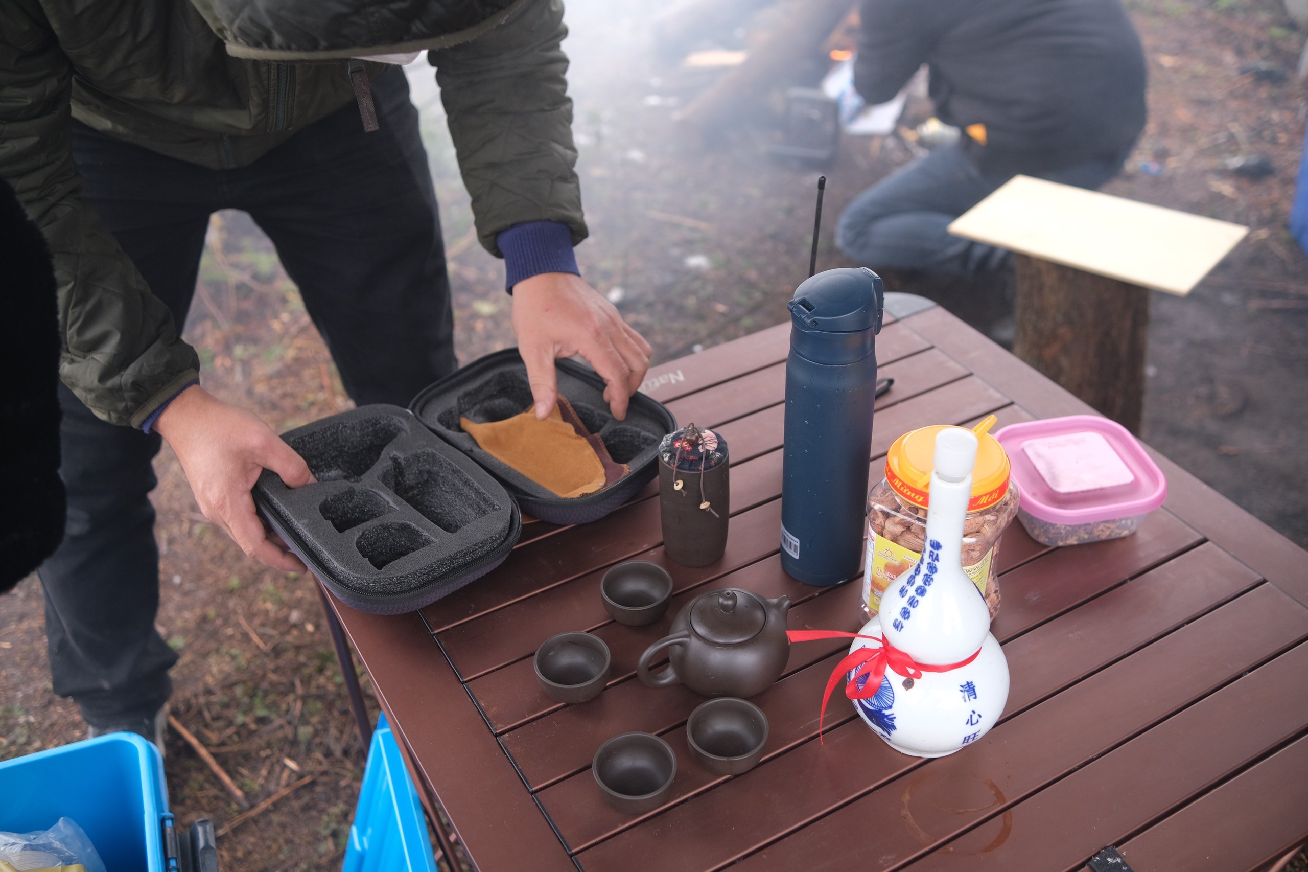 Y Ty mua bang gia anh 7