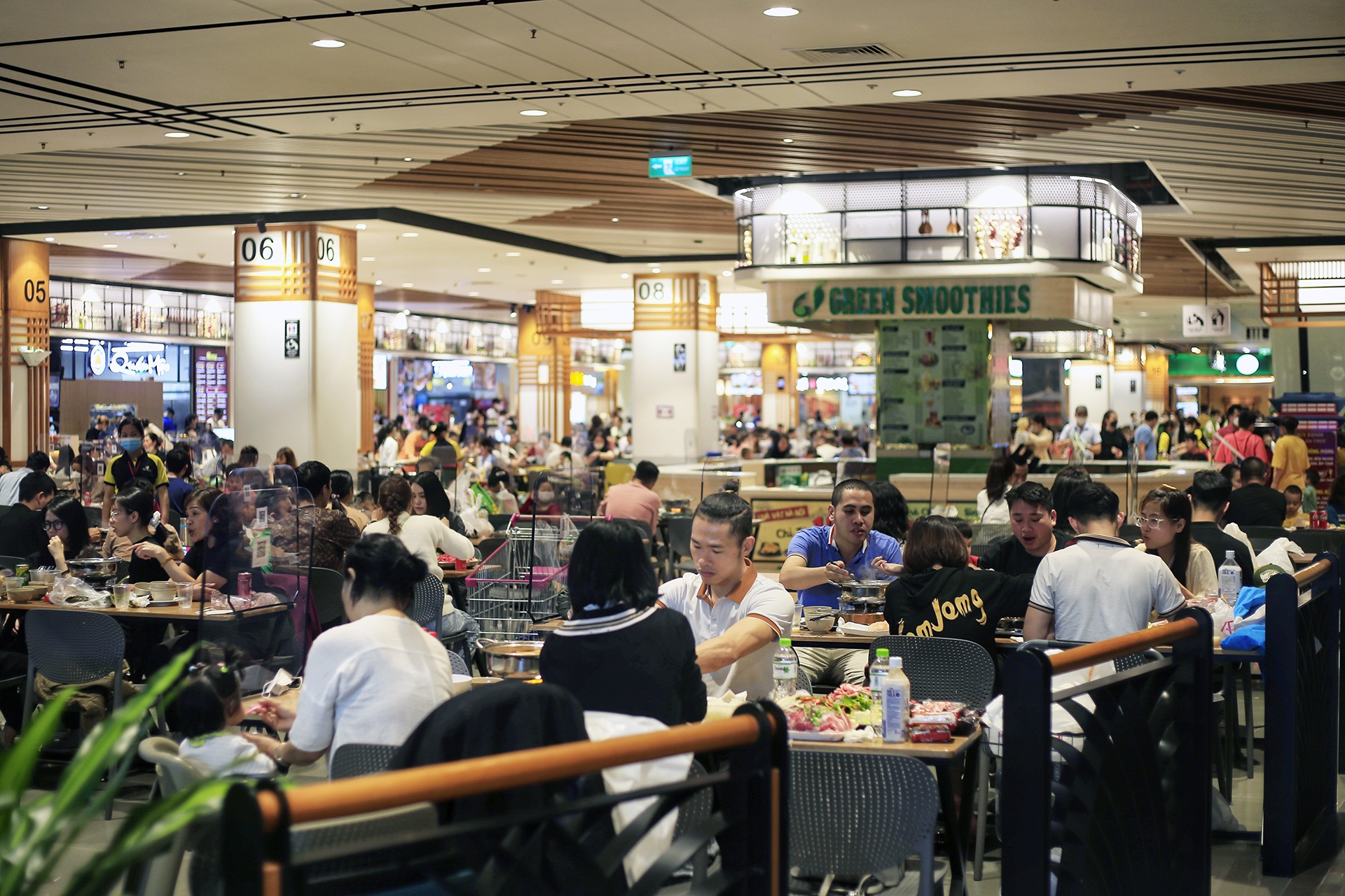 mua sam ngay cuoi tuan sau dai dich anh 9