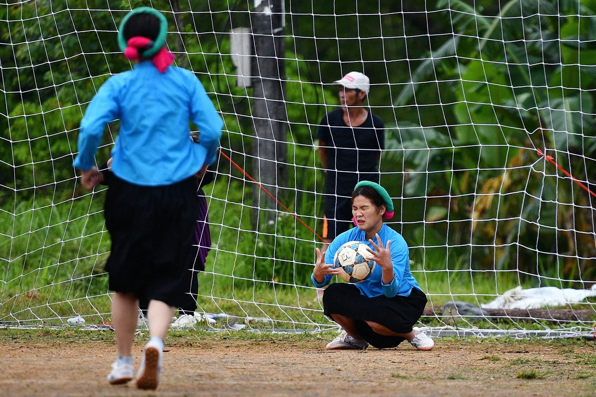 giai da bong nu o nu Binh Lieu anh 23