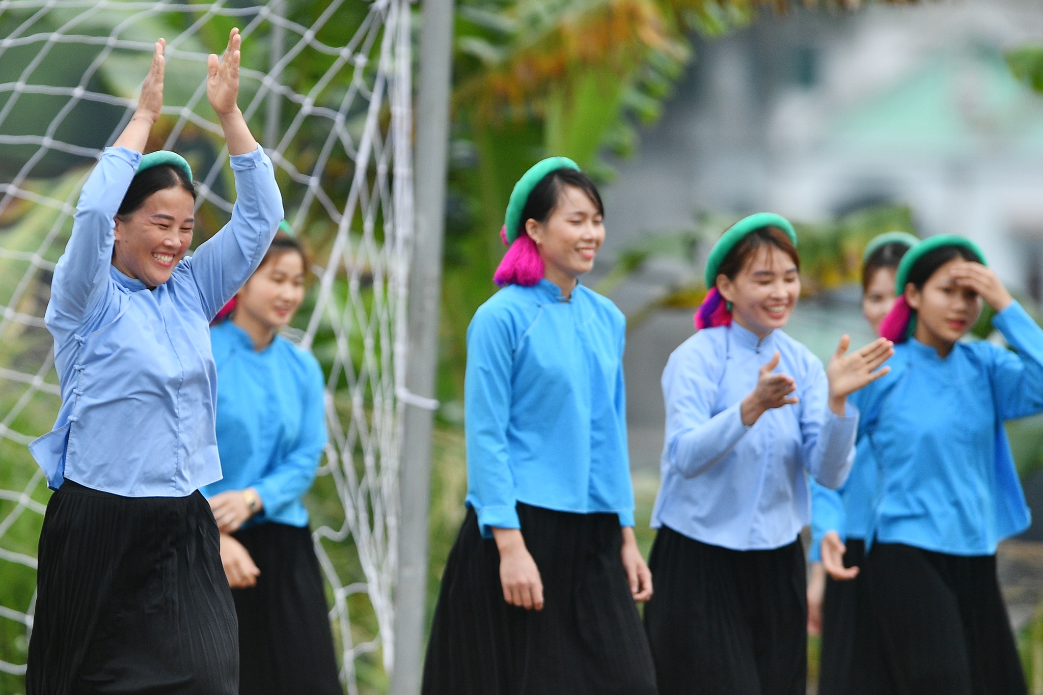 giai da bong nu o nu Binh Lieu anh 58