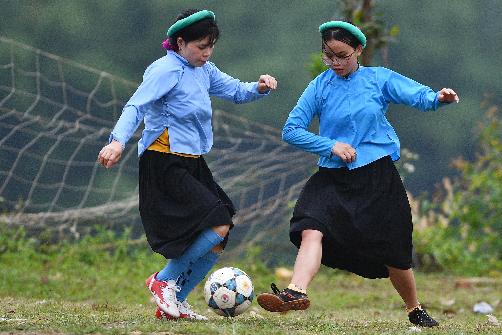 giai da bong nu o nu Binh Lieu anh 40