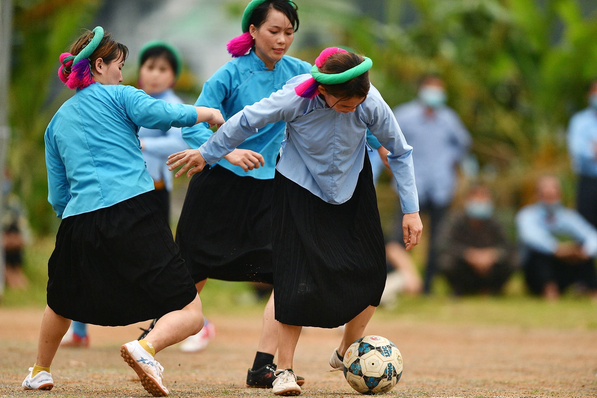 giai da bong nu o nu Binh Lieu anh 41