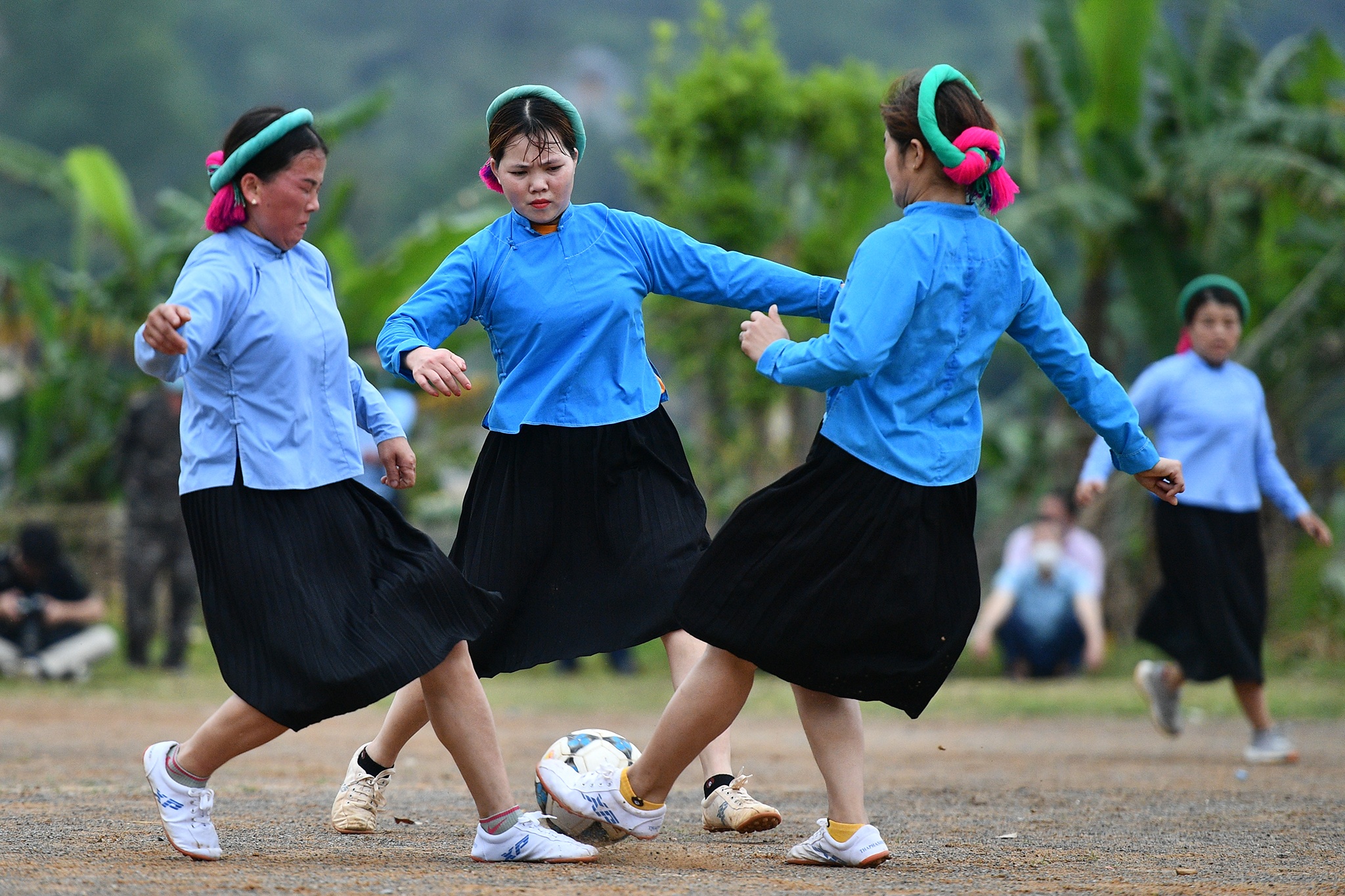 giai da bong nu o nu Binh Lieu anh 42